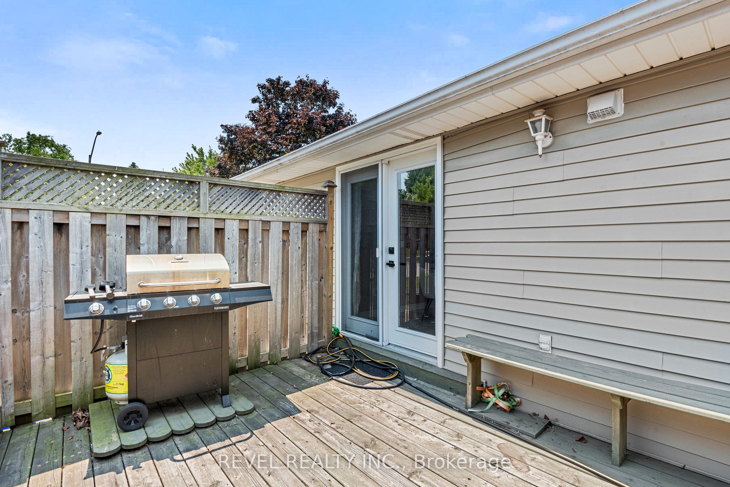 1132 Norman Crescent Property Photo 22