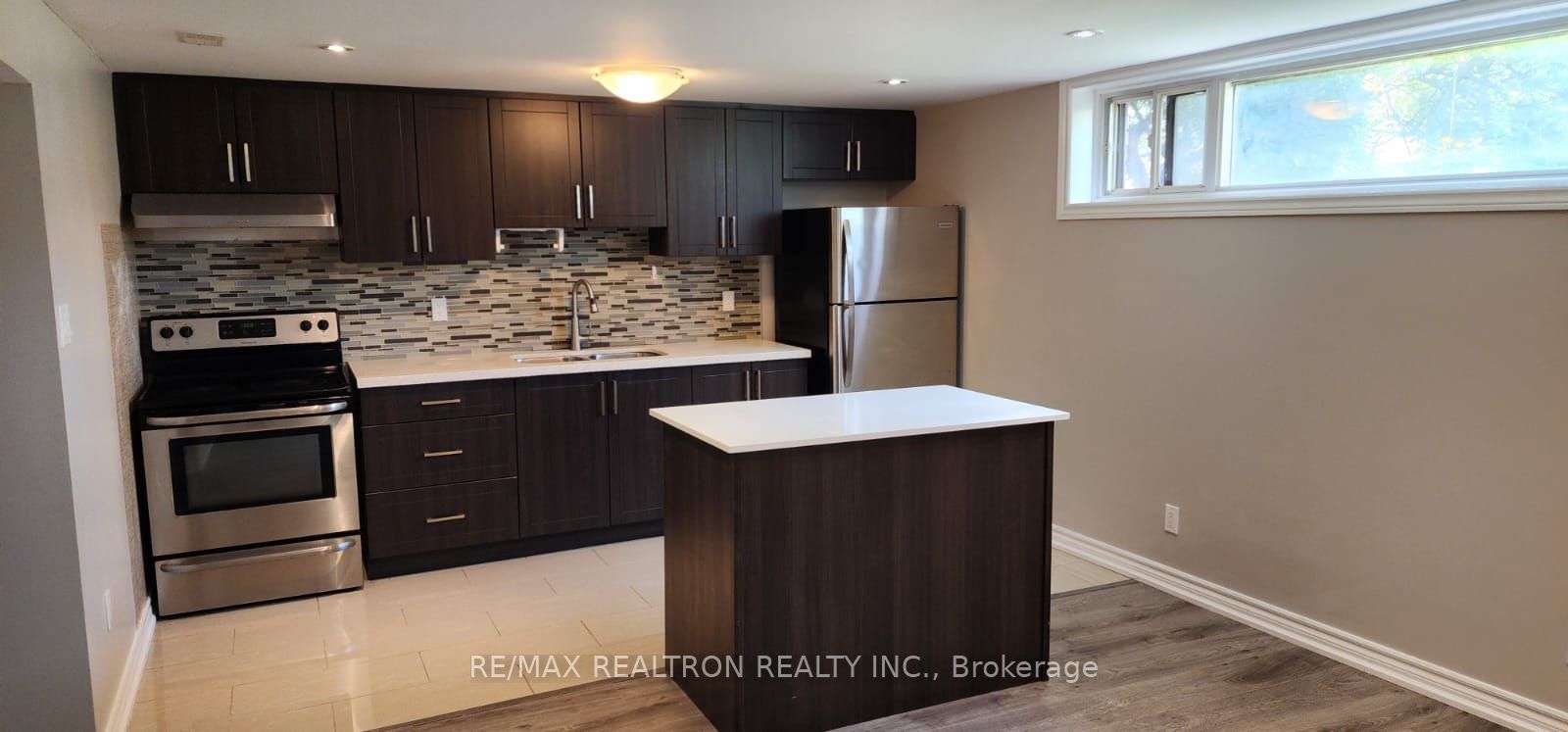 70 Clementine Square Bsmnt Property Photo 10