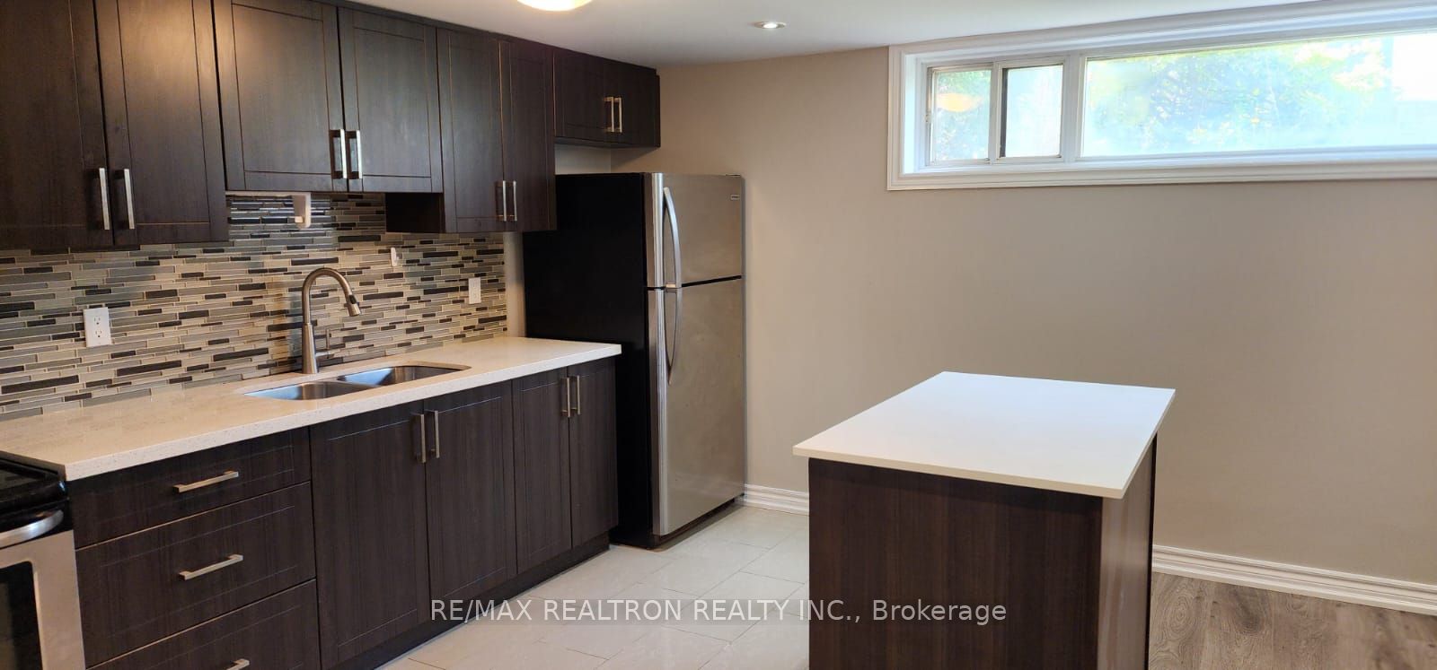 70 Clementine Square Bsmnt Property Photo 12