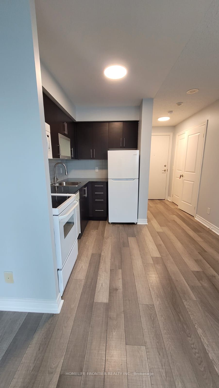 50 Town Centre Court 1705 Property Photo 1