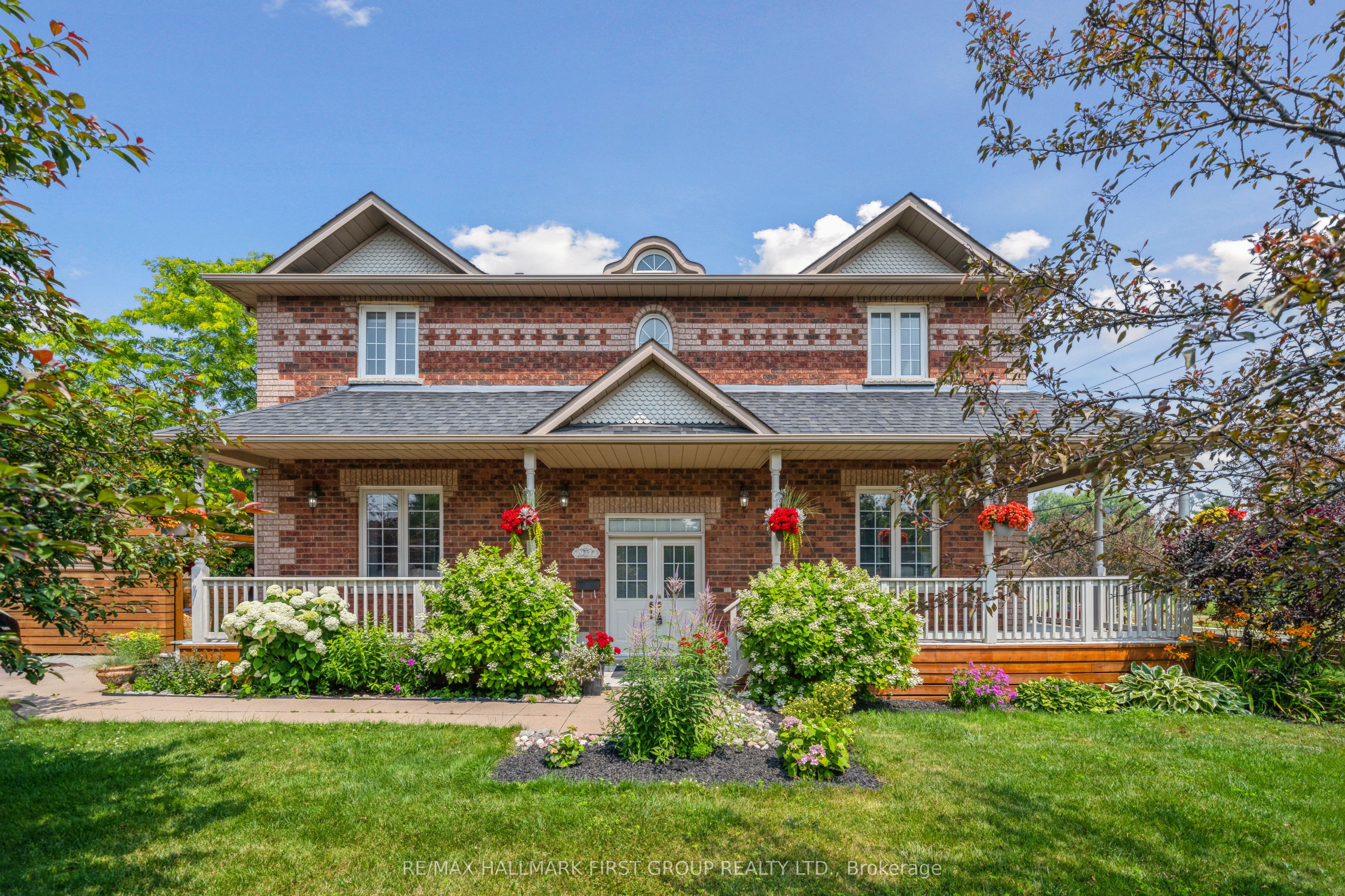 937 Pickering Beach Road Property Photo 1