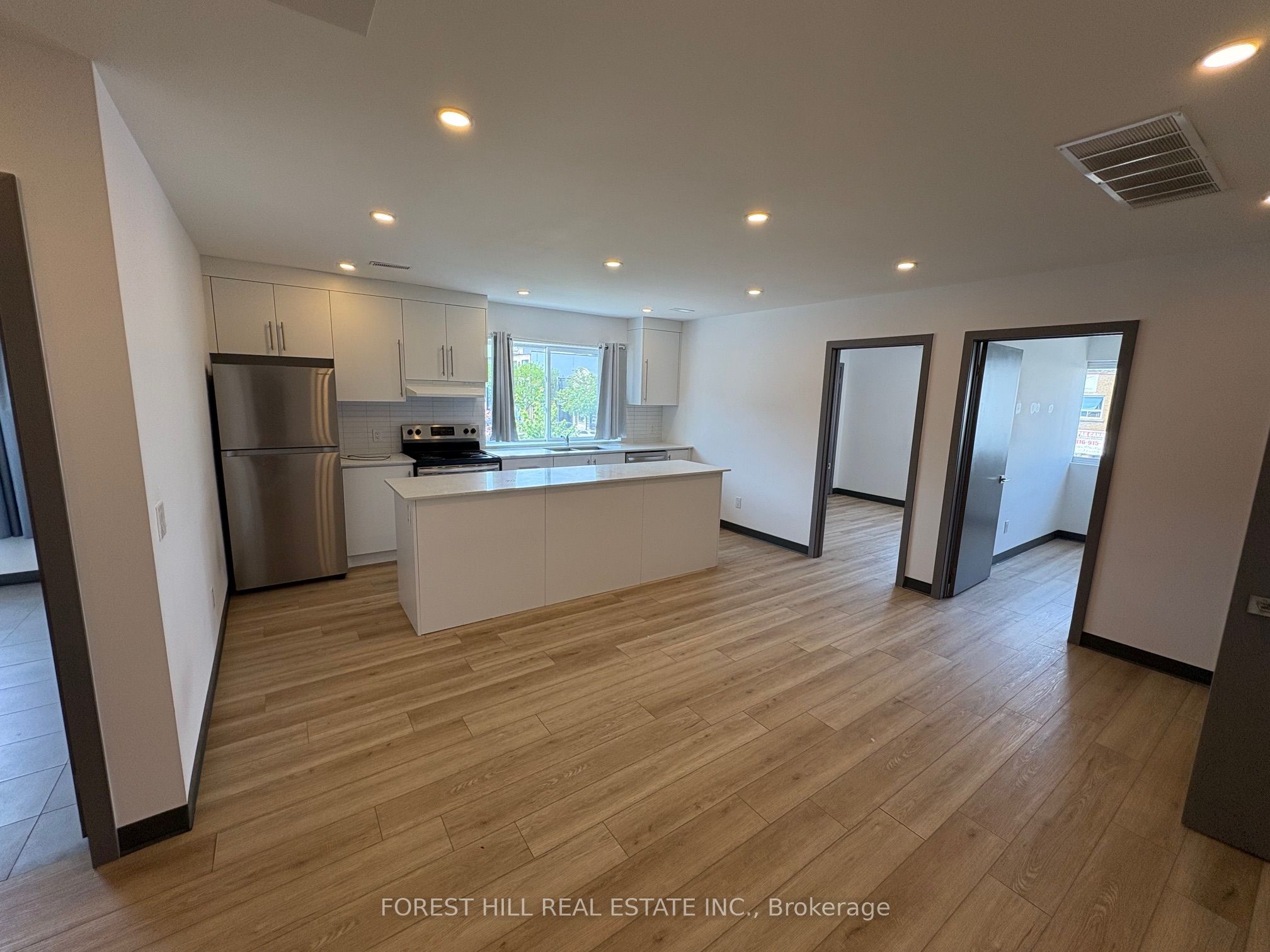 2879 Danforth Avenue 2 Property Photo 2