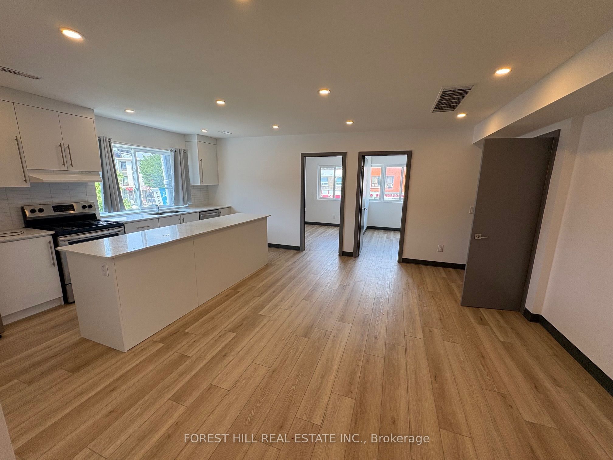 2879 Danforth Avenue 2 Property Photo 3