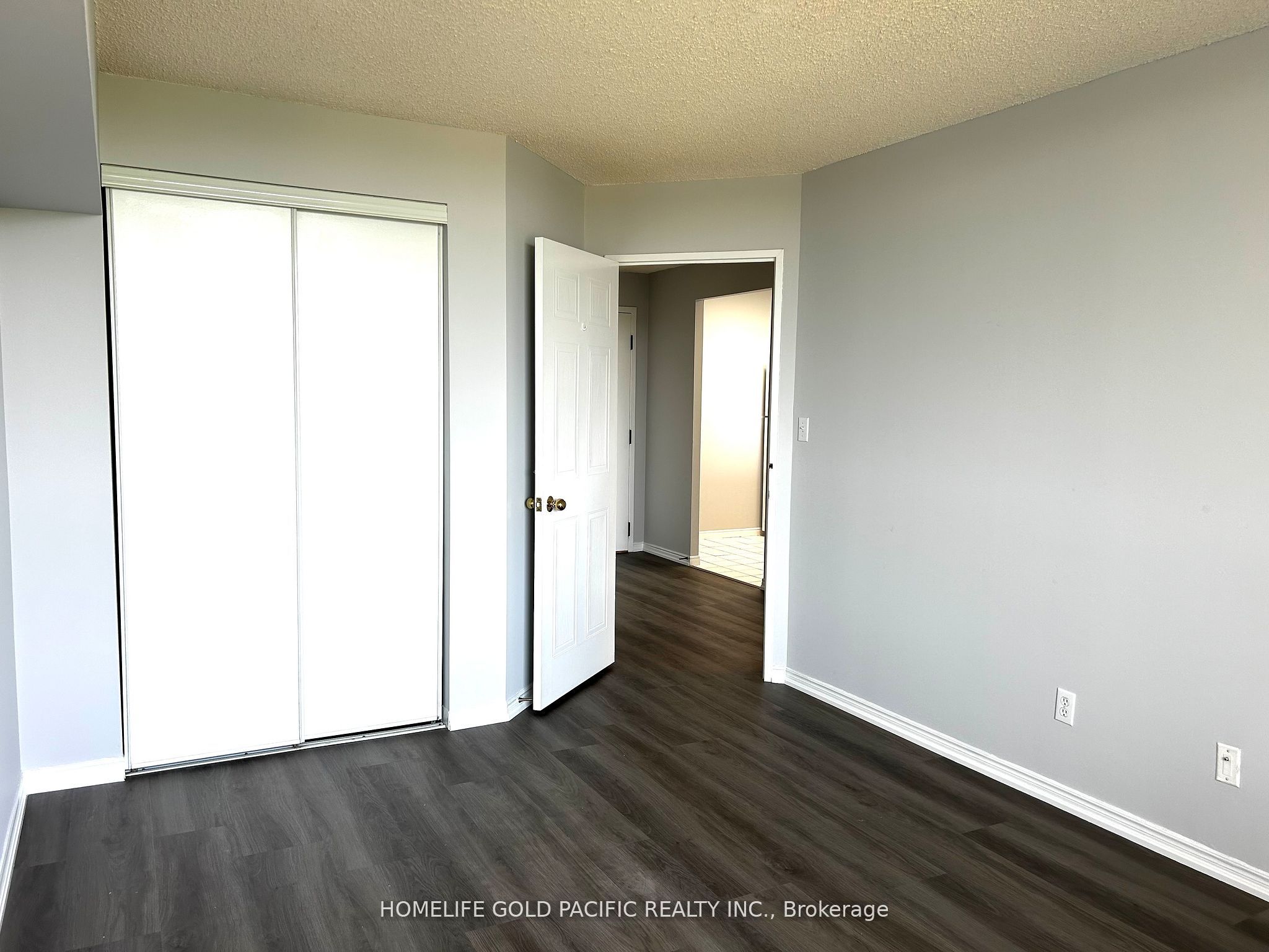 480 Mclevin Avenue 504 Property Photo 8