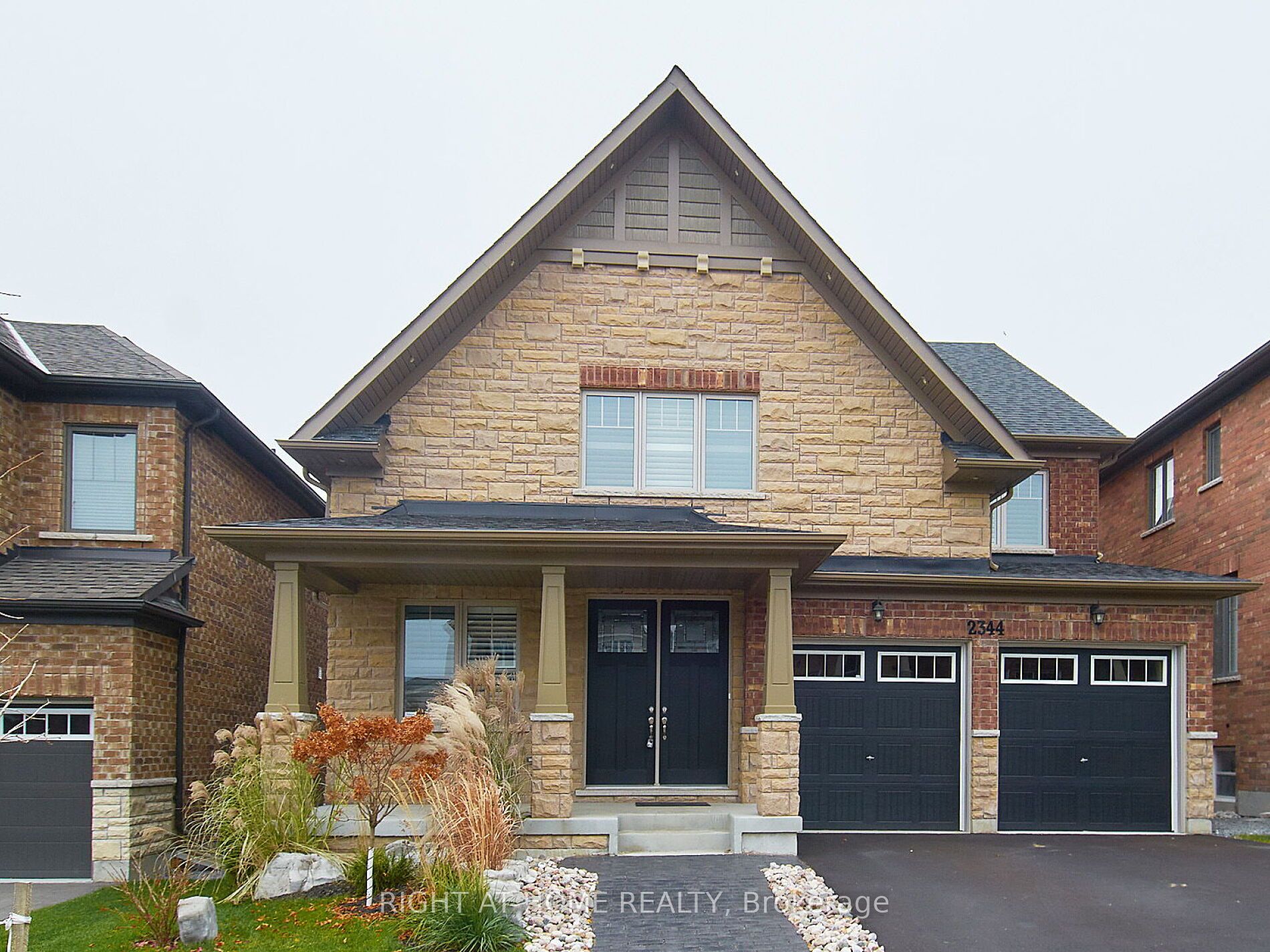 2344 Dobbinton St Property Photo 1