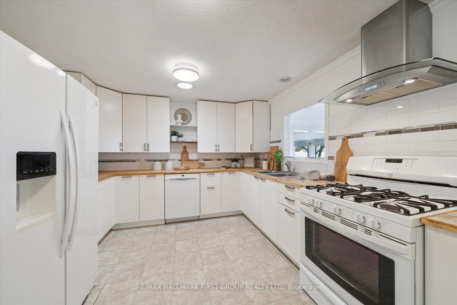 27 Wilmot Trail Property Photo 7