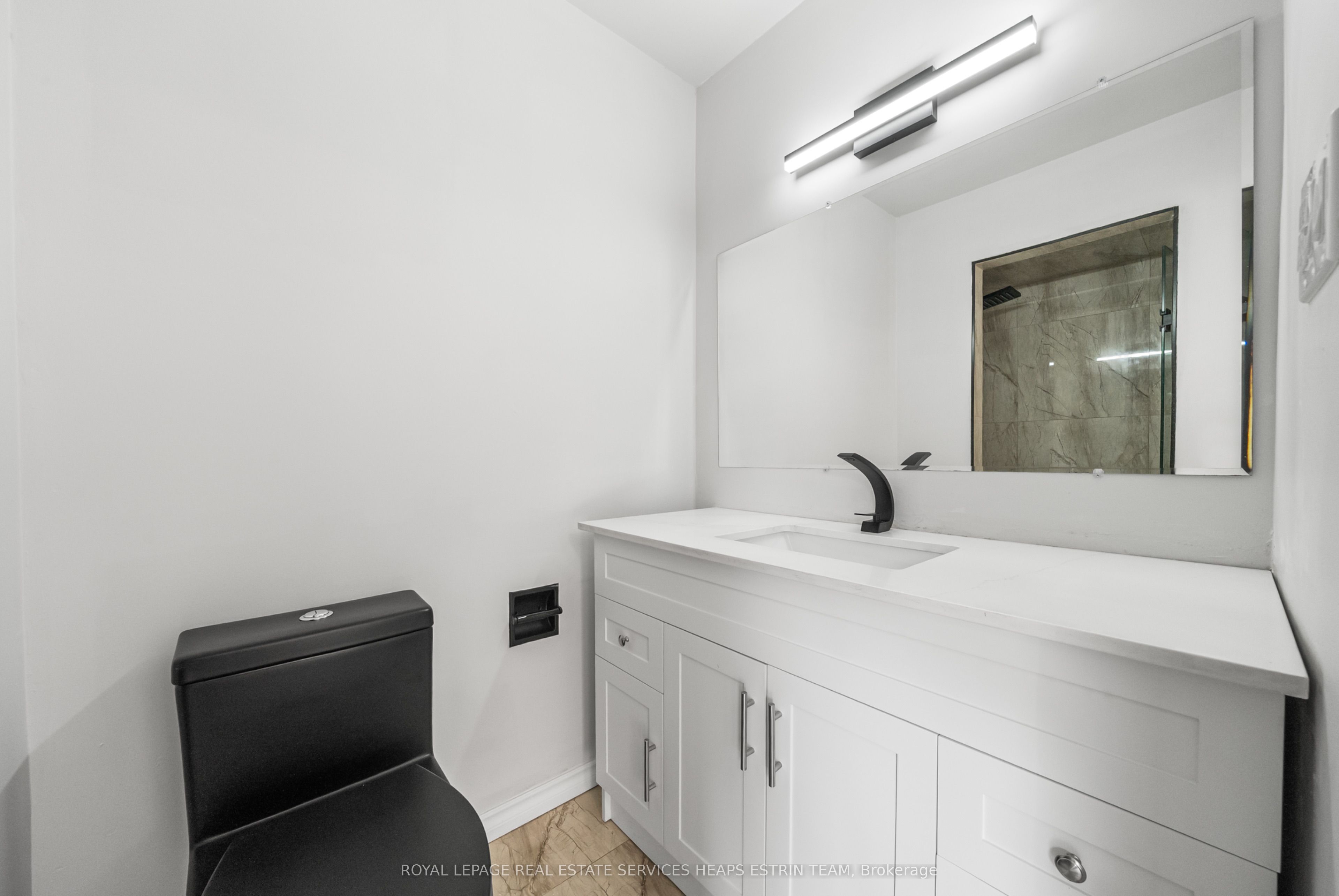 1801 Storrington Street Property Photo 28