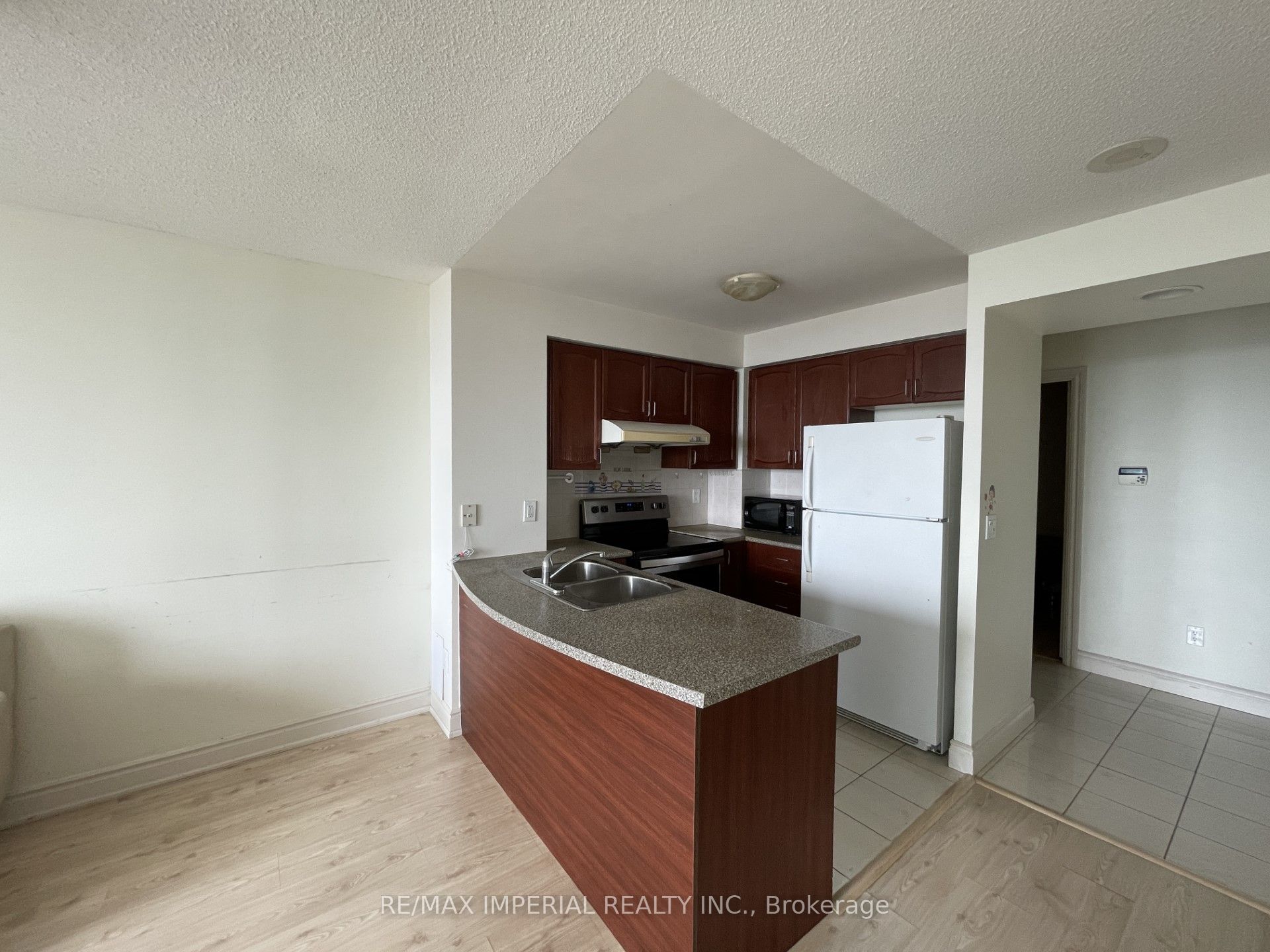 60 Brian Harrison Way 1801 Property Photo 6