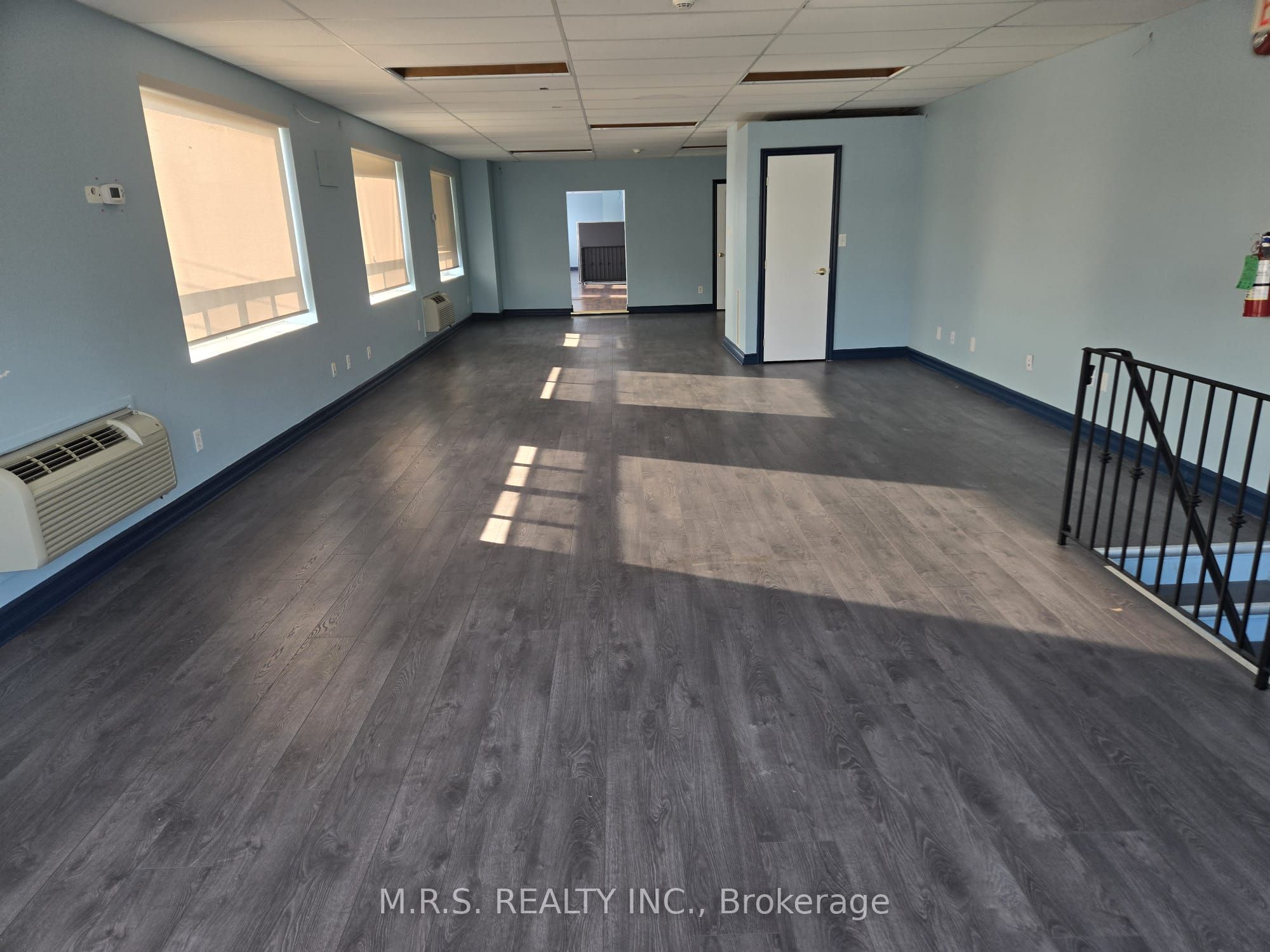 2152 Danforth Avenue 2nd Flr Property Photo 1