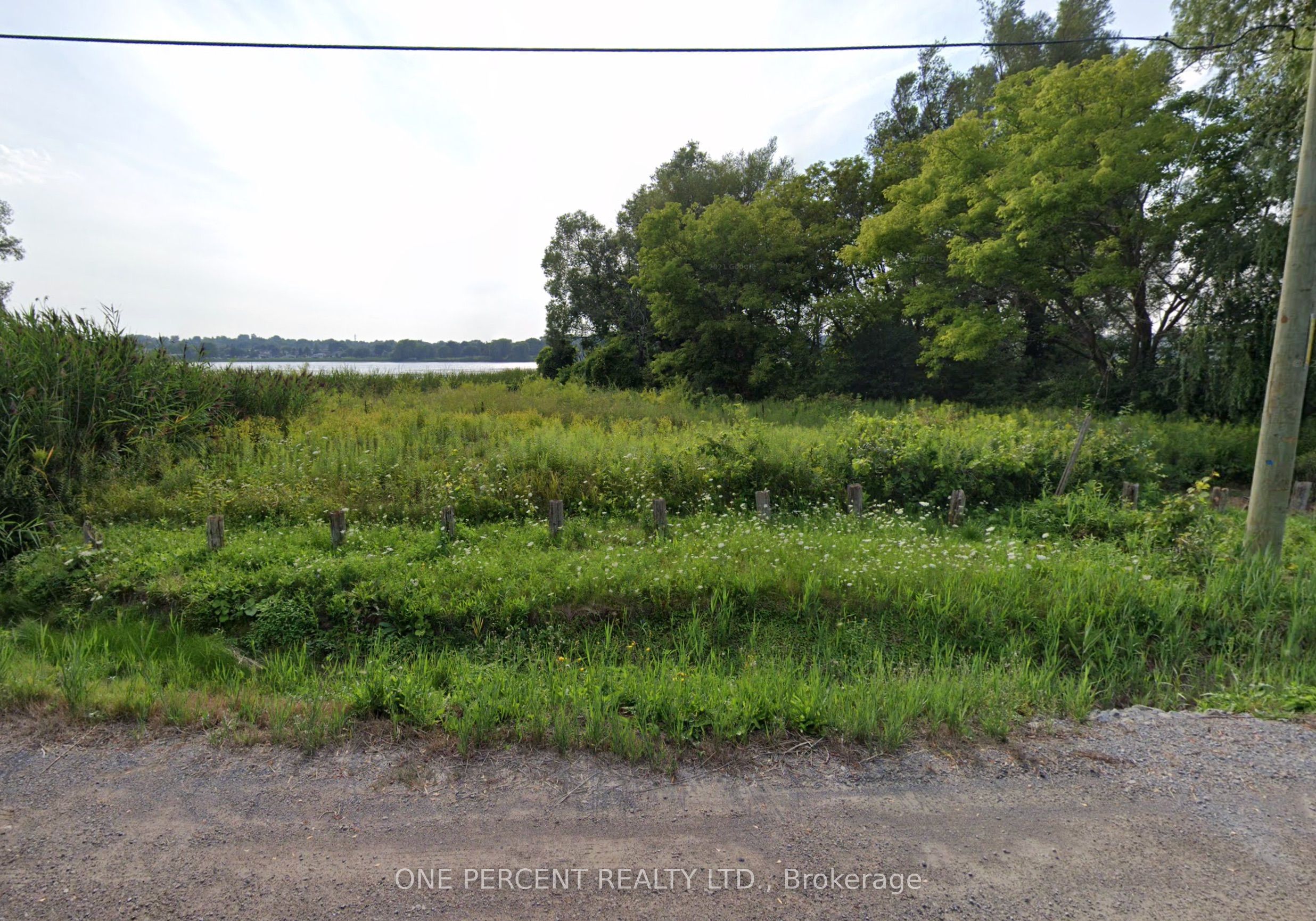 805 St. Martins Drive Property Photo 5