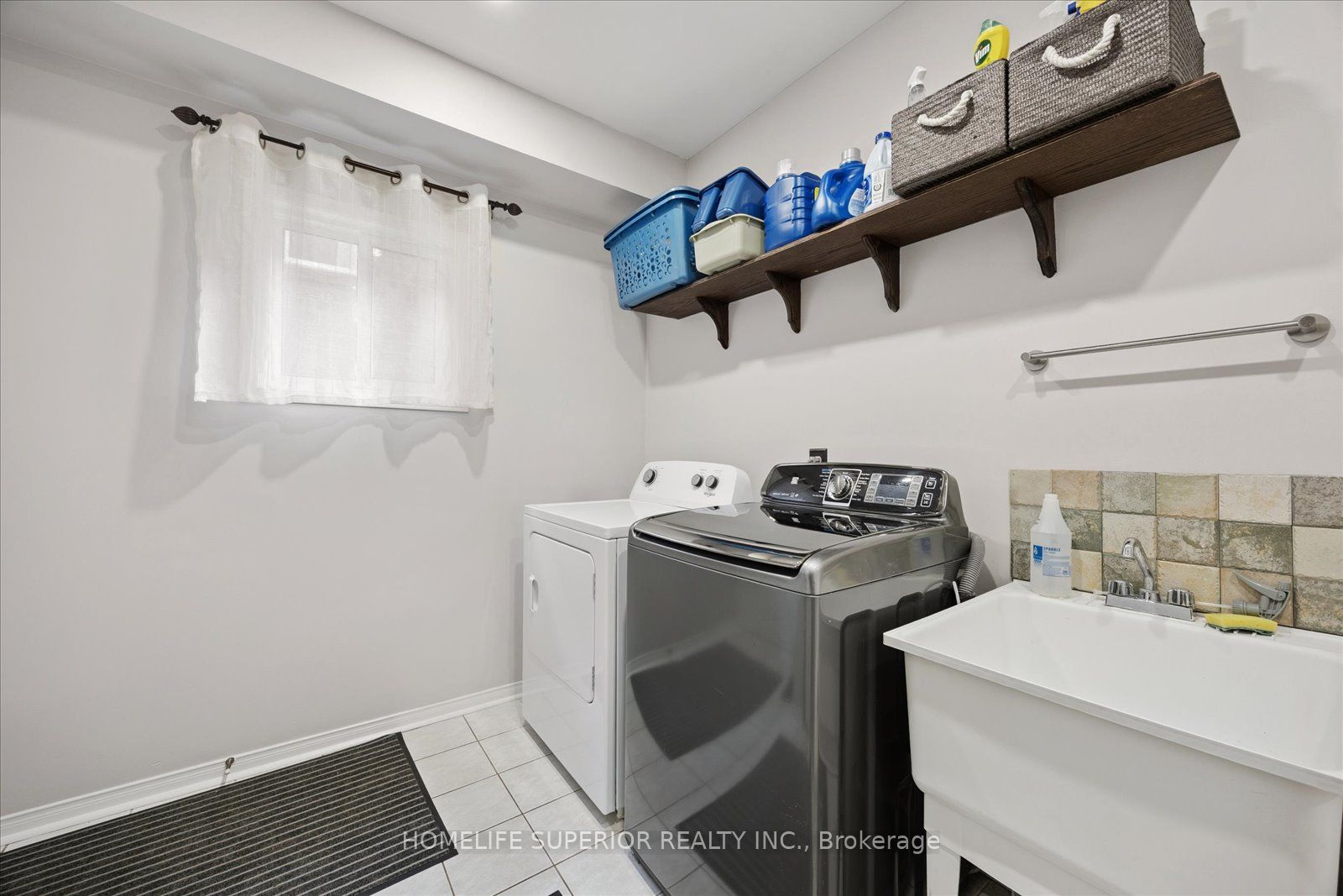 500 Sandalwood Court Property Photo 25