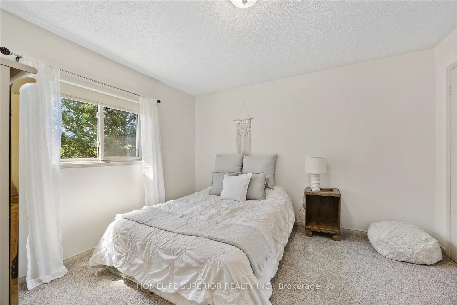 500 Sandalwood Court Property Photo 33