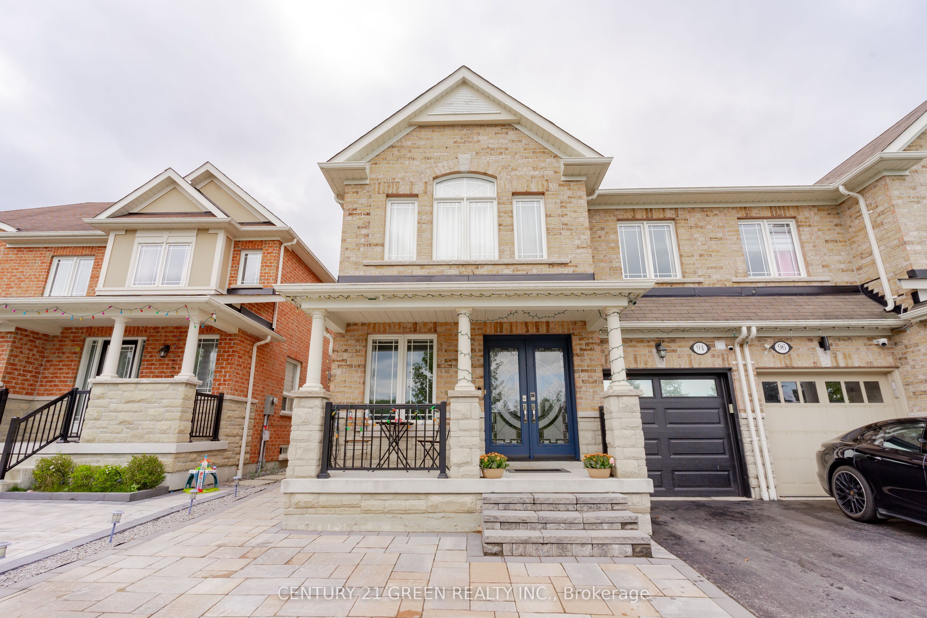 94 Snowling Drive Property Photo 1