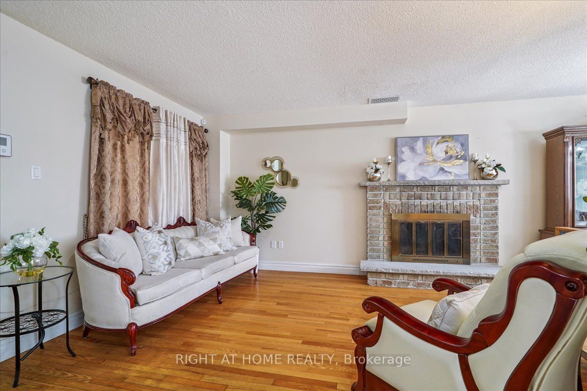 35 Millington Crescent Property Photo 4