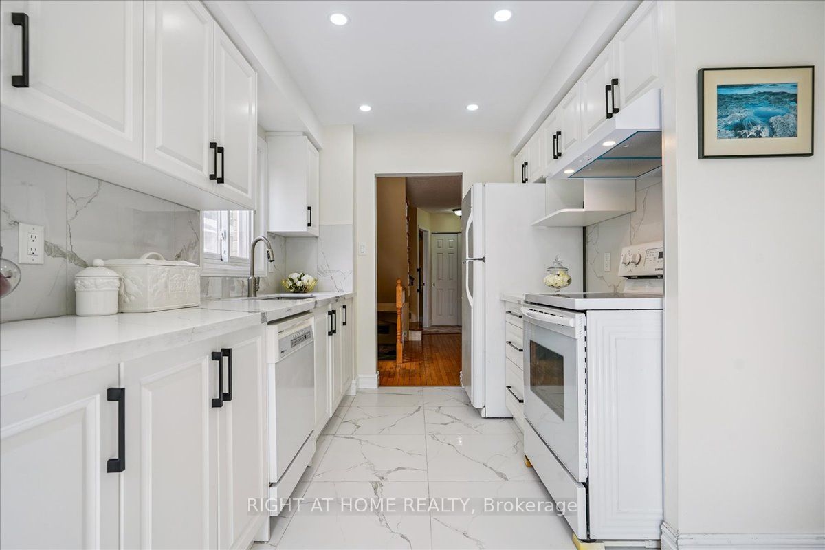 35 Millington Crescent Property Photo 9