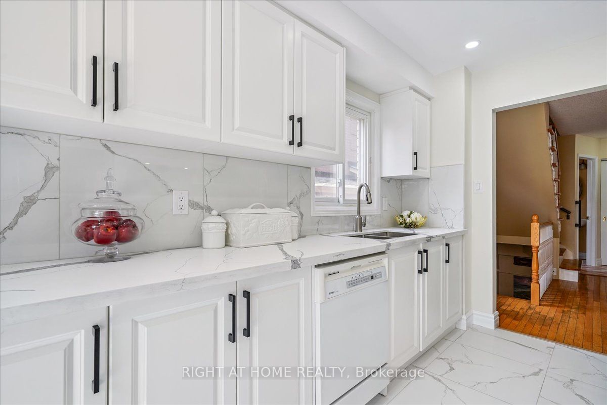 35 Millington Crescent Property Photo 10