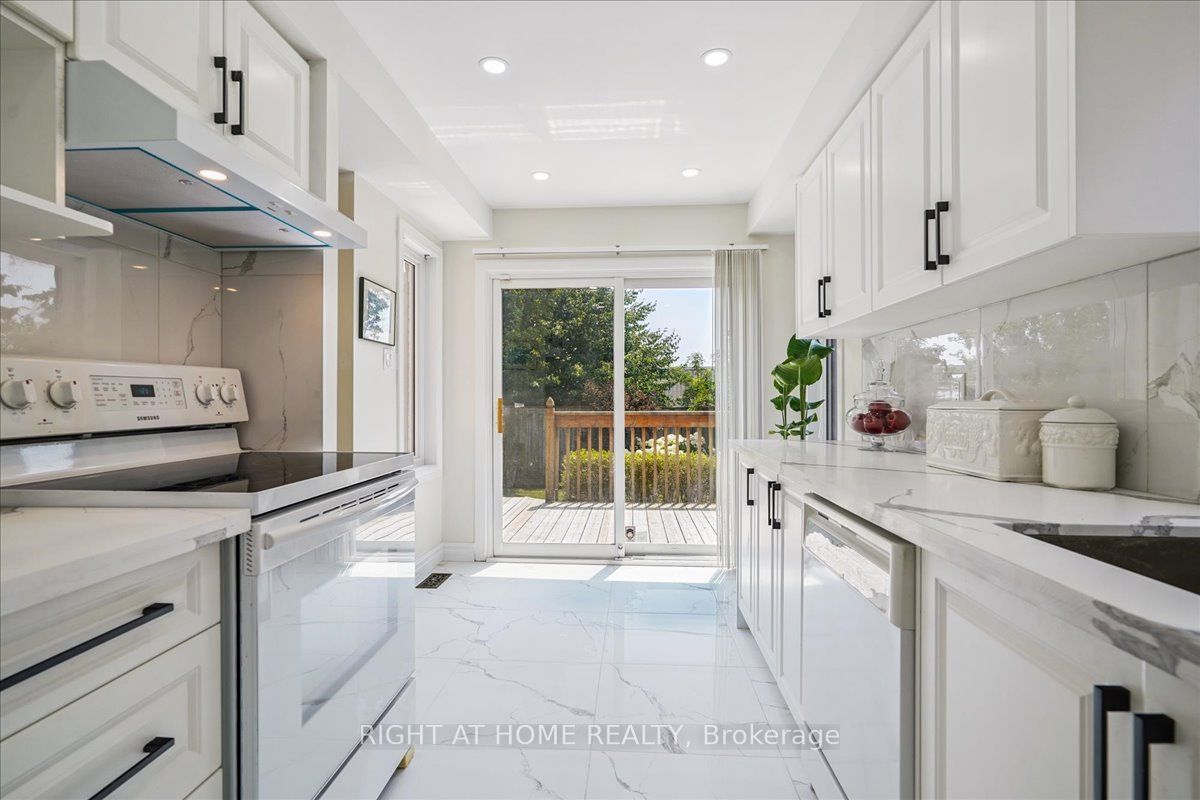 35 Millington Crescent Property Photo 12