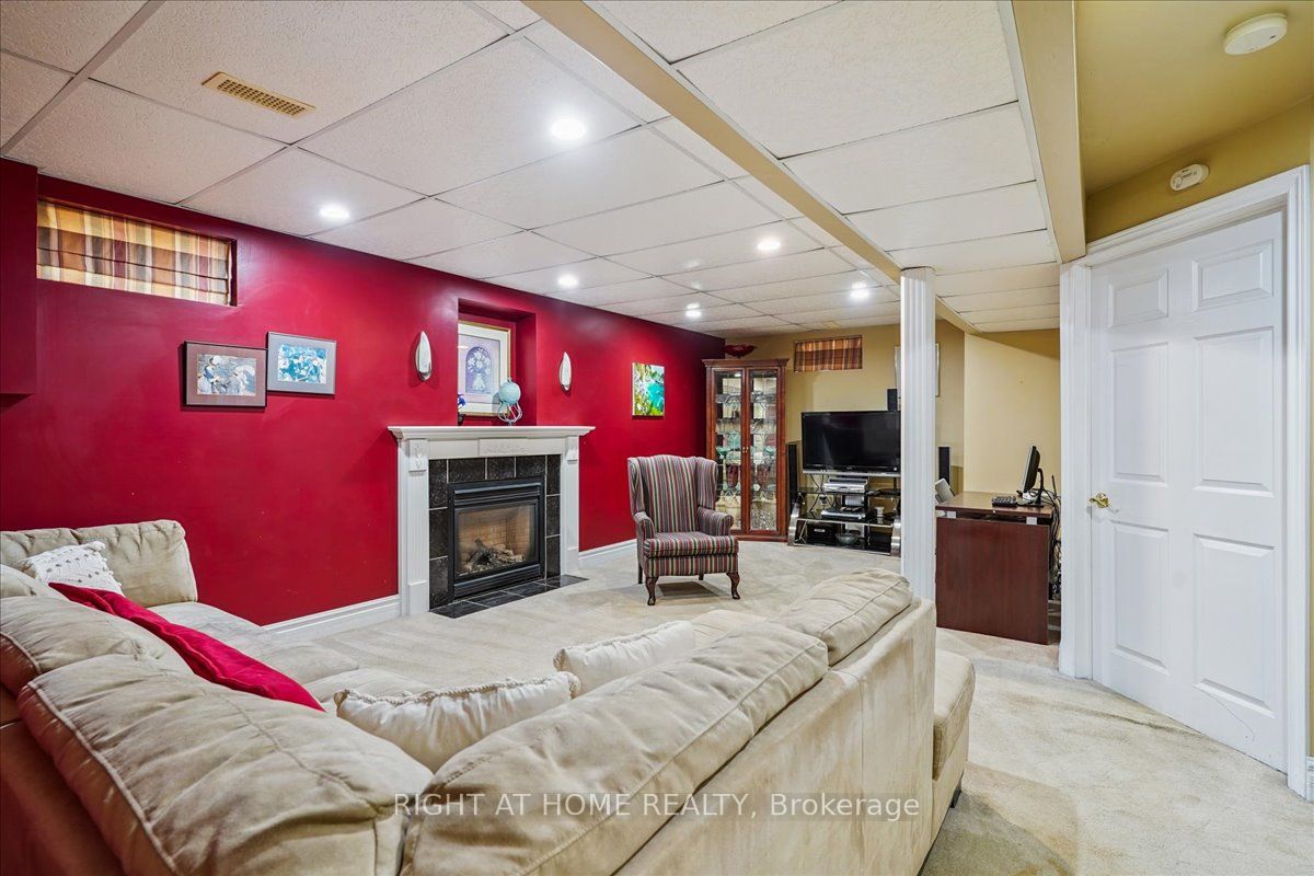 35 Millington Crescent Property Photo 23