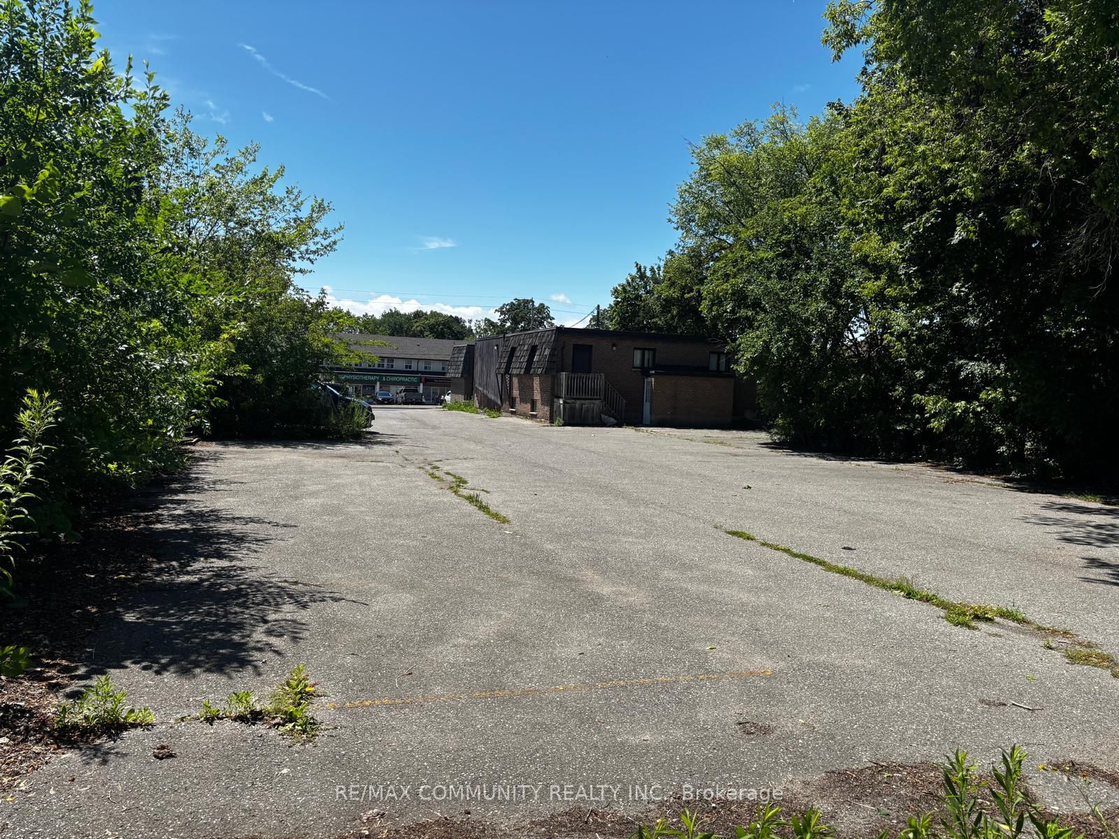 33 Church Street S Property Photo 5