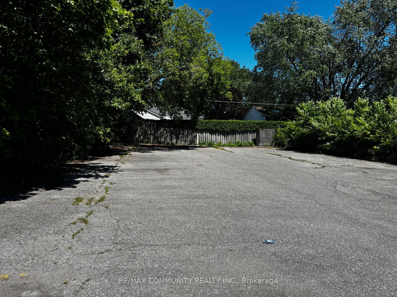 33 Church Street S Property Photo 6