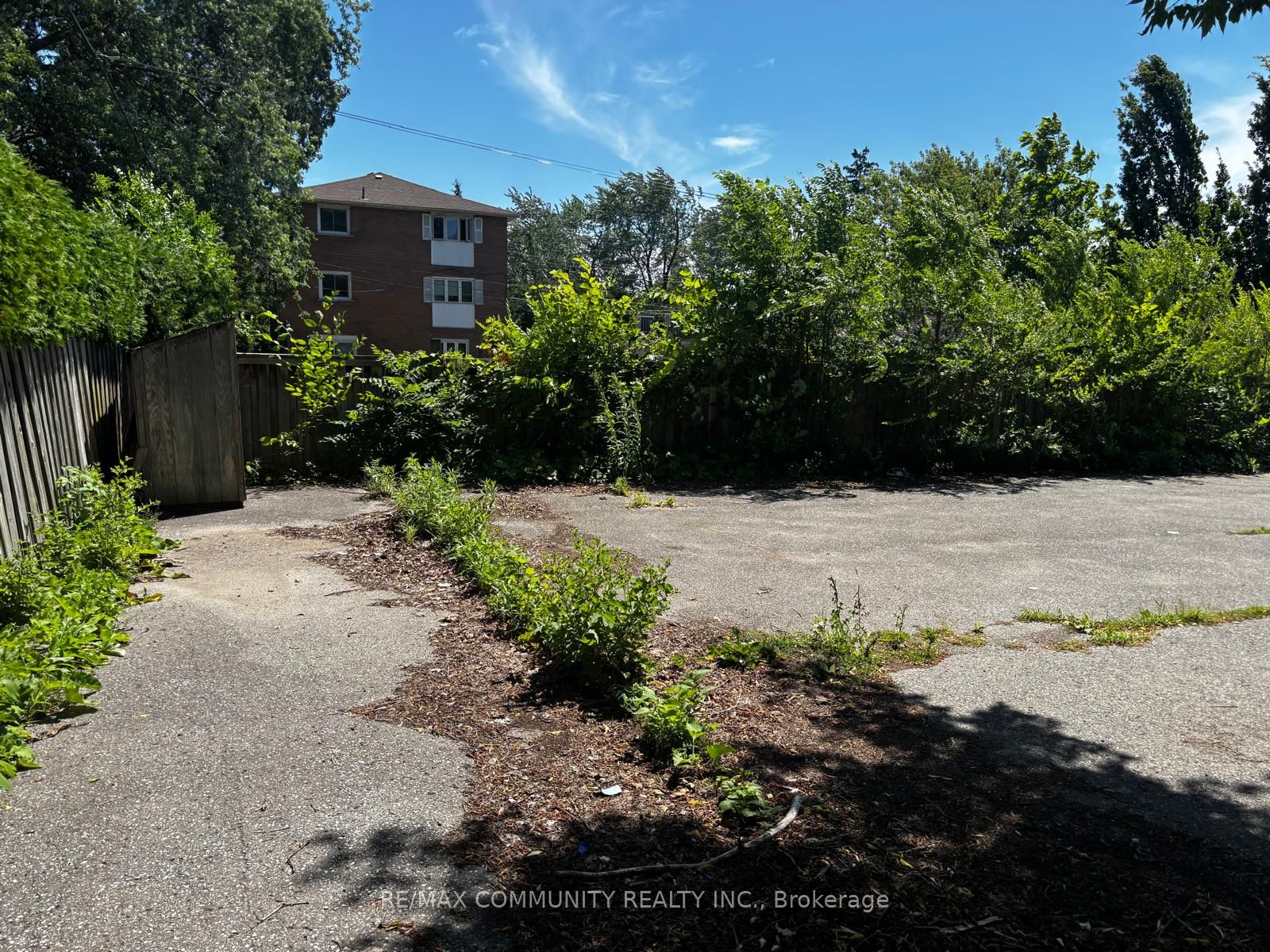 33 Church Street S Property Photo 7