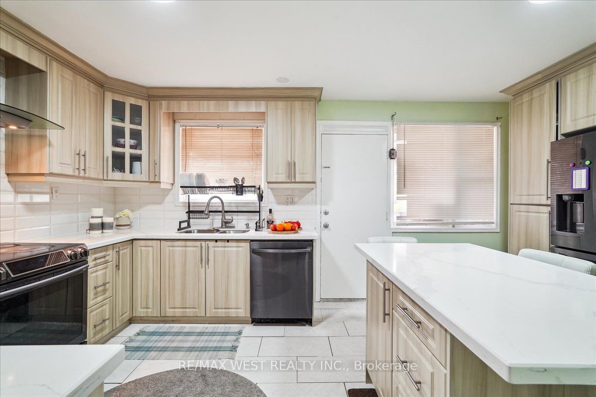 6 Dubarry Avenue Property Photo 3