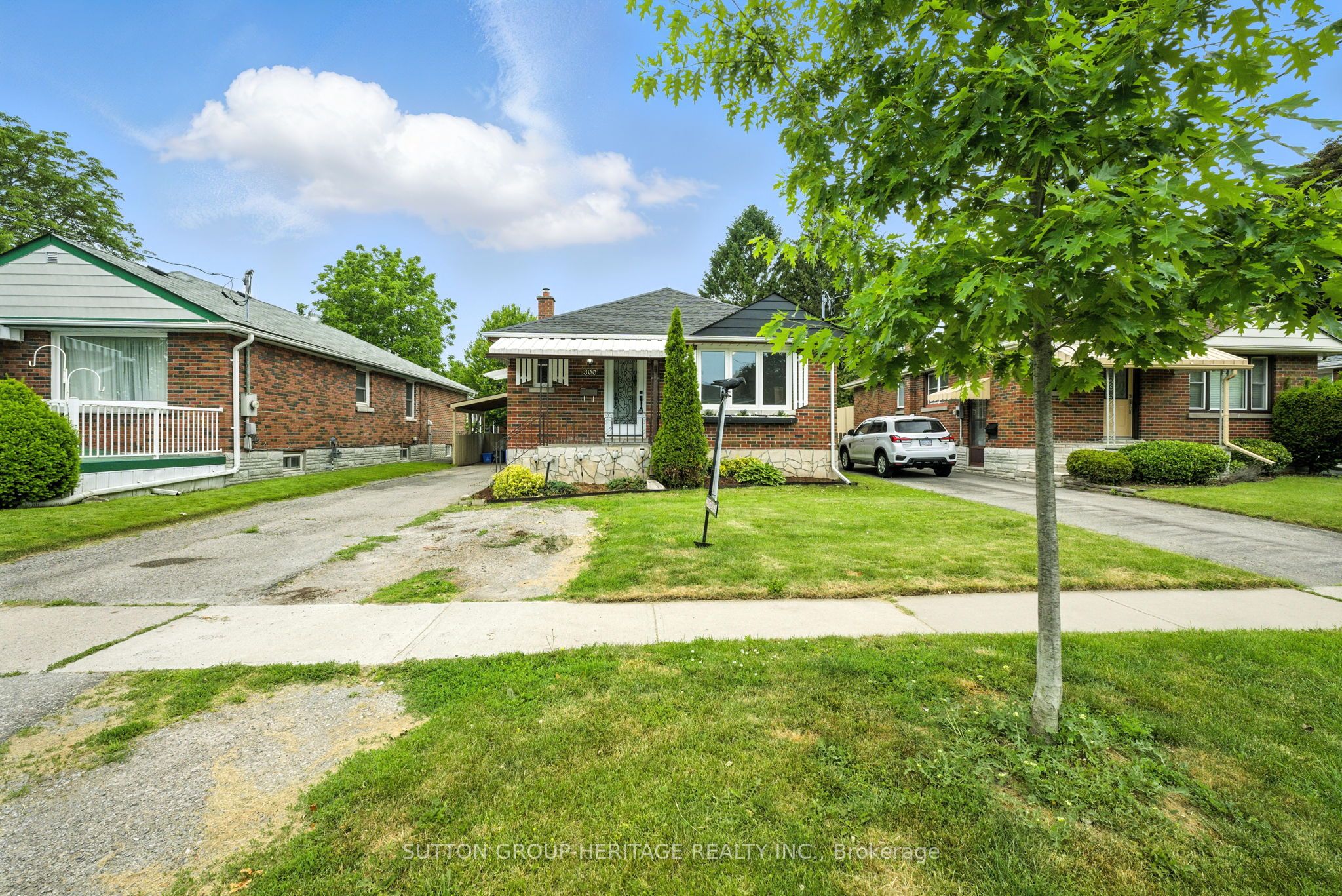 300 Cadillac Avenue S Property Photo 2