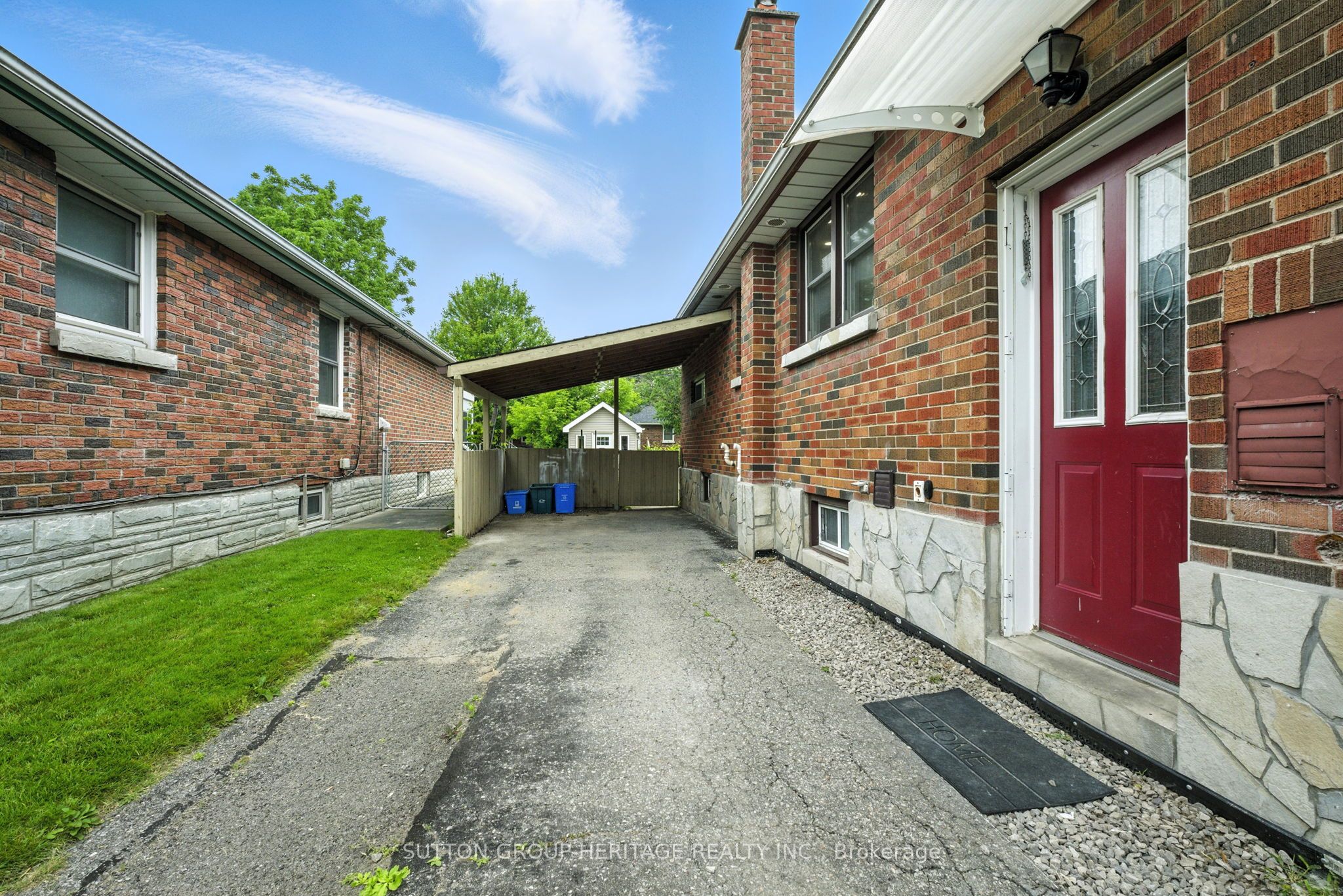 300 Cadillac Avenue S Property Photo 6