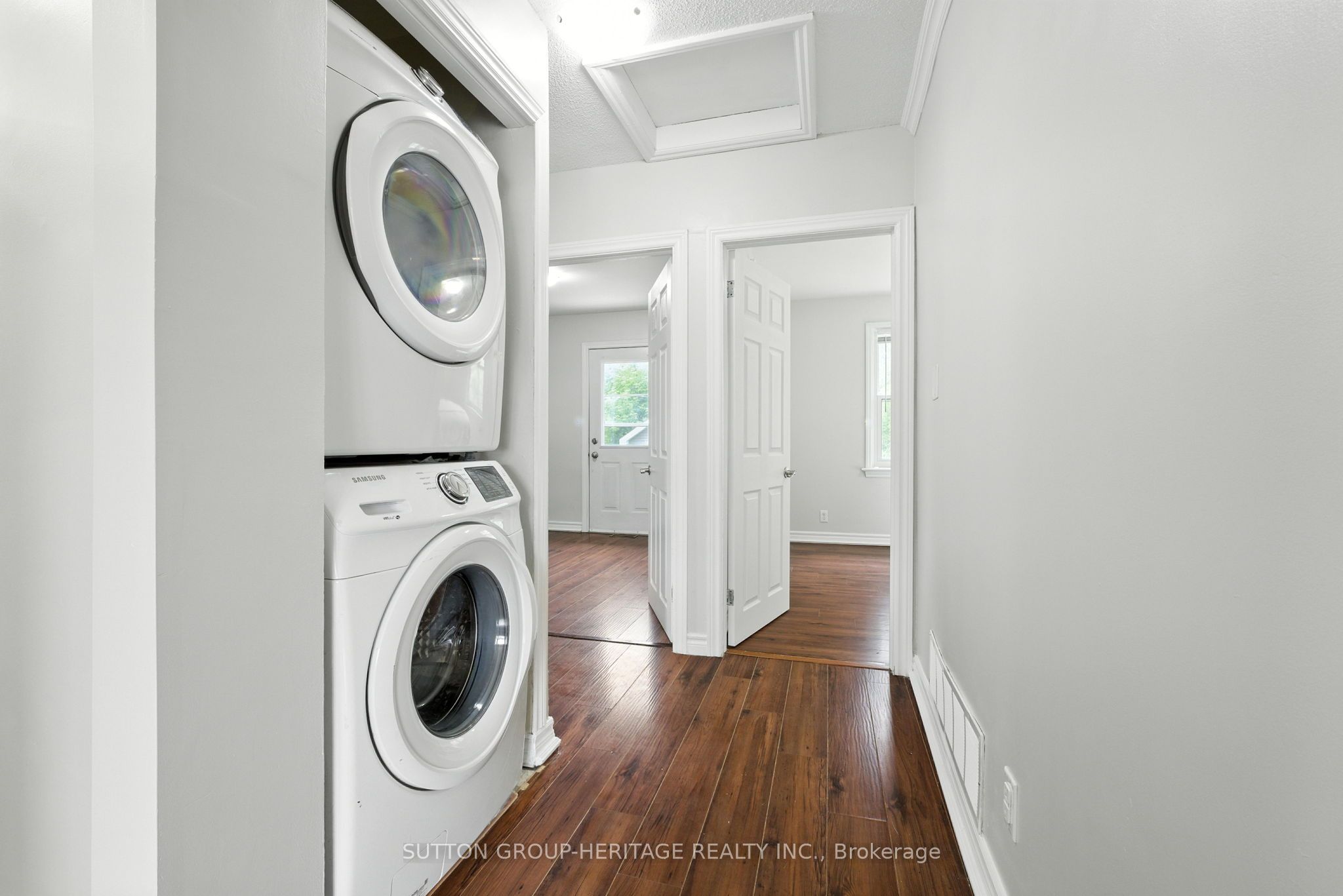 300 Cadillac Avenue S Property Photo 17