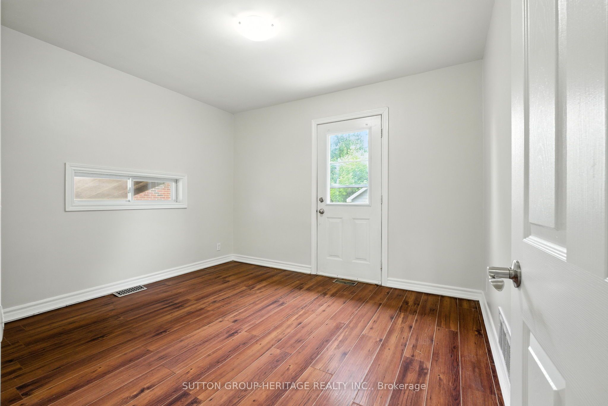 300 Cadillac Avenue S Property Photo 21