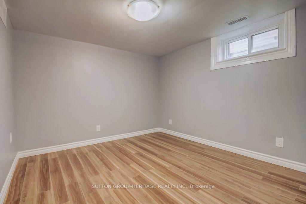 300 Cadillac Avenue S Property Photo 28