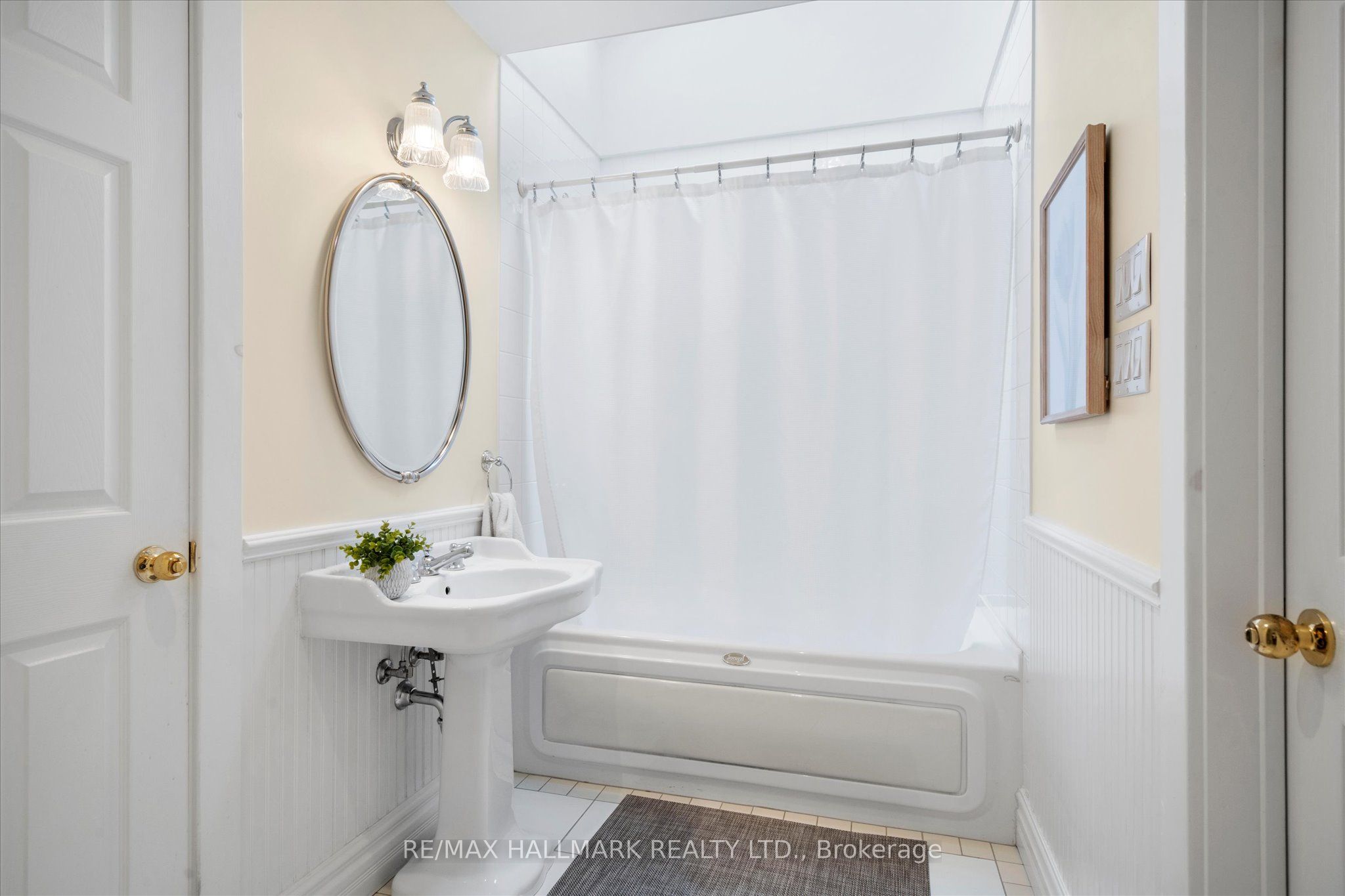 34 Munro Park Avenue Property Photo 24
