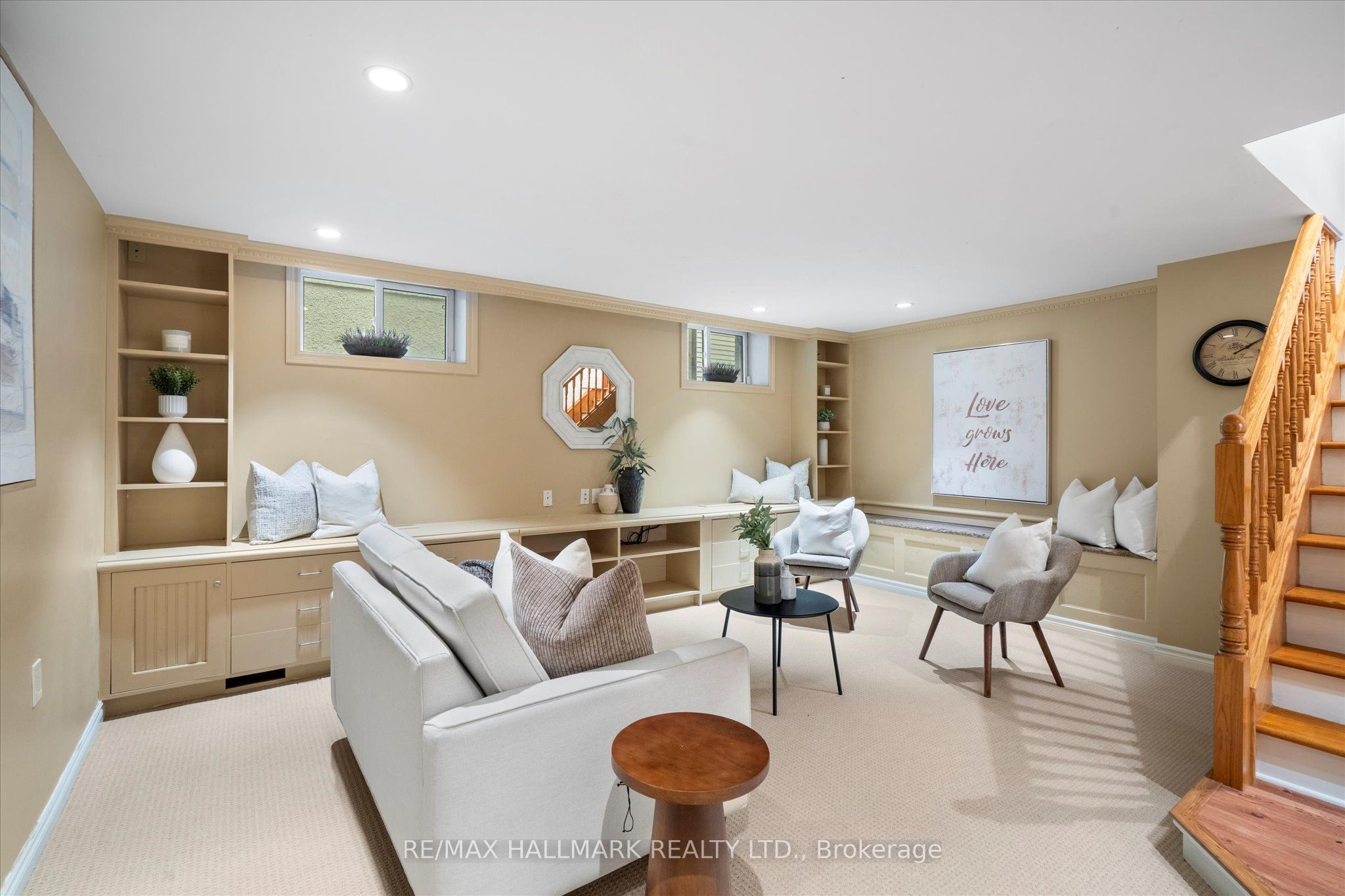 34 Munro Park Avenue Property Photo 33