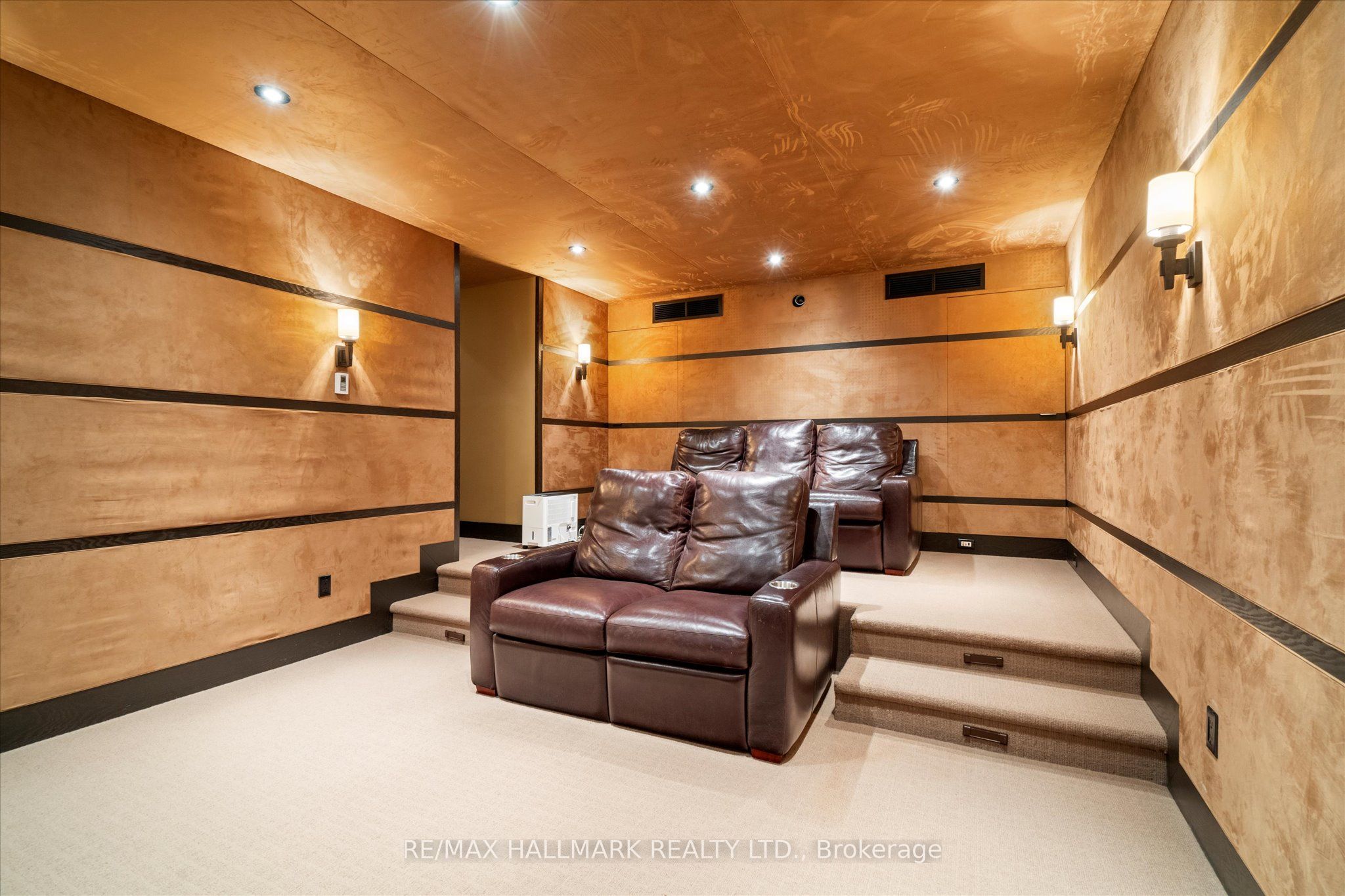 34 Munro Park Avenue Property Photo 39