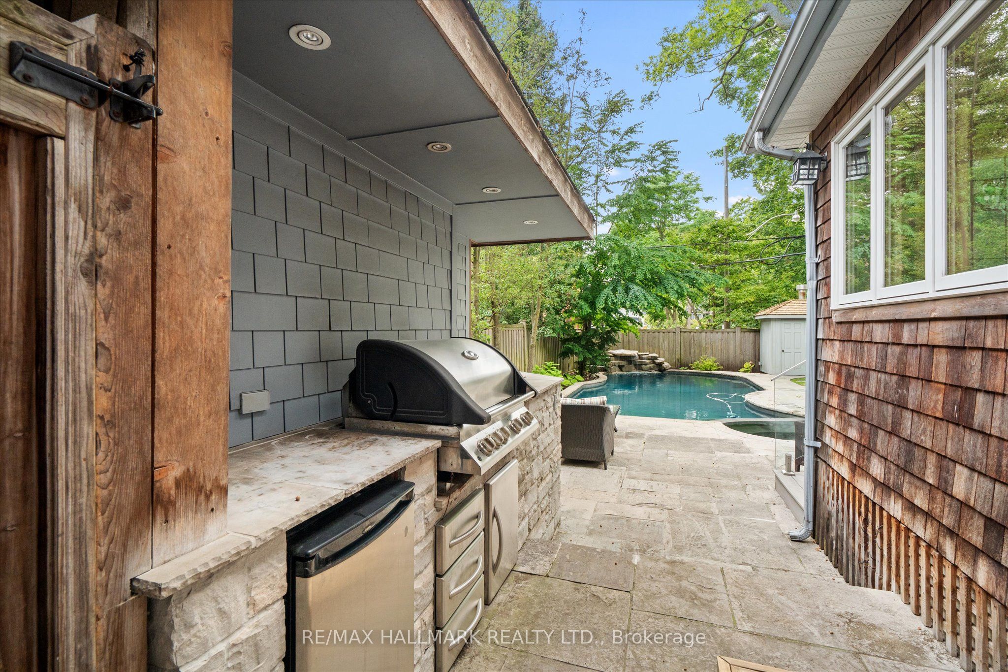 34 Munro Park Avenue Property Photo 40