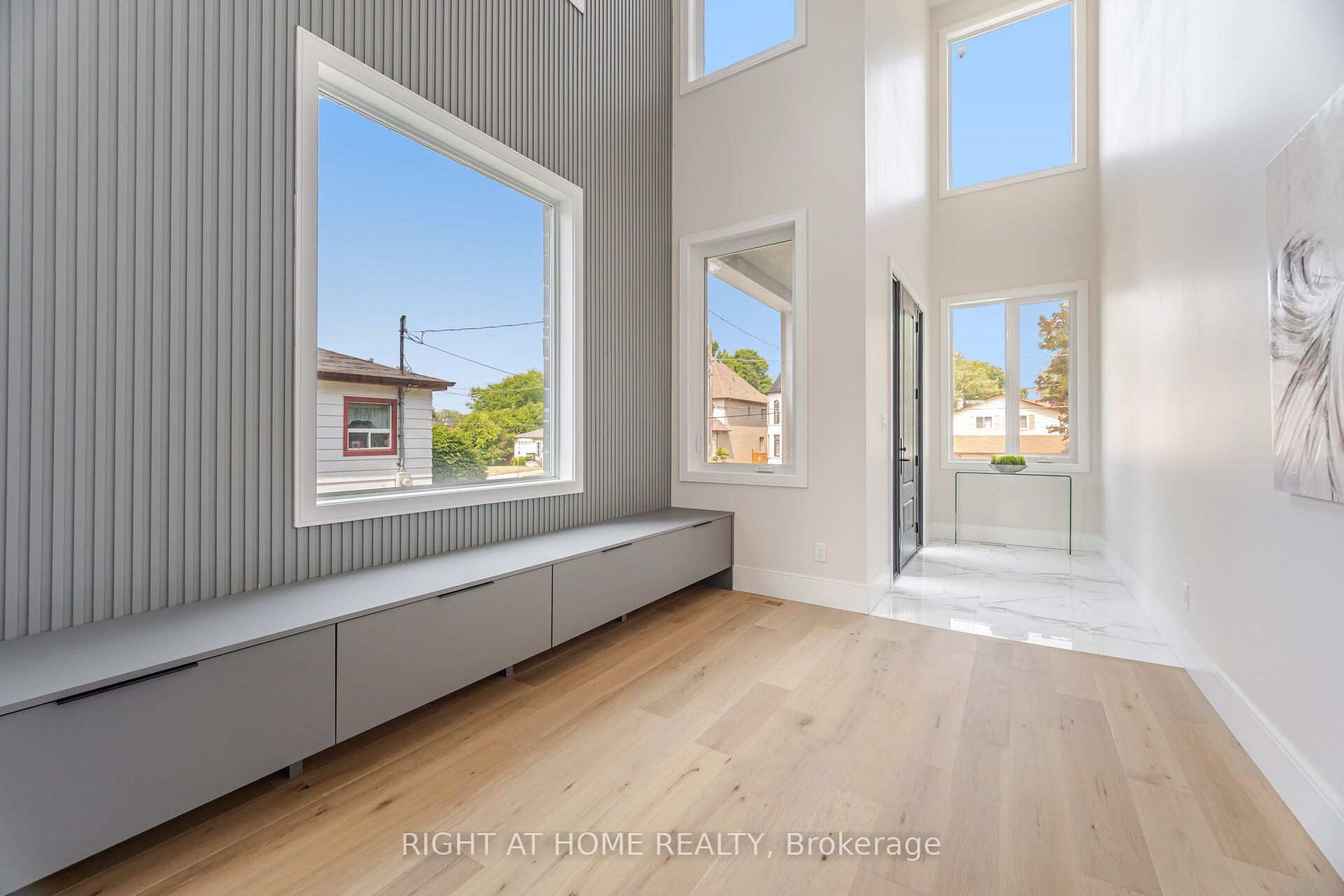 1984 Guild Road Property Photo 6