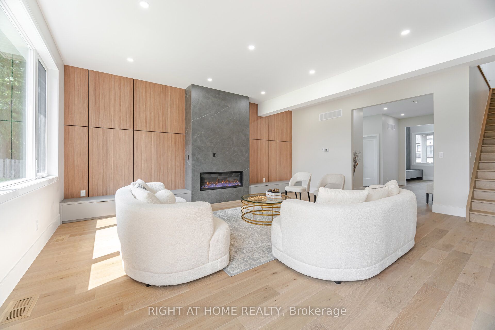 1984 Guild Road Property Photo 11