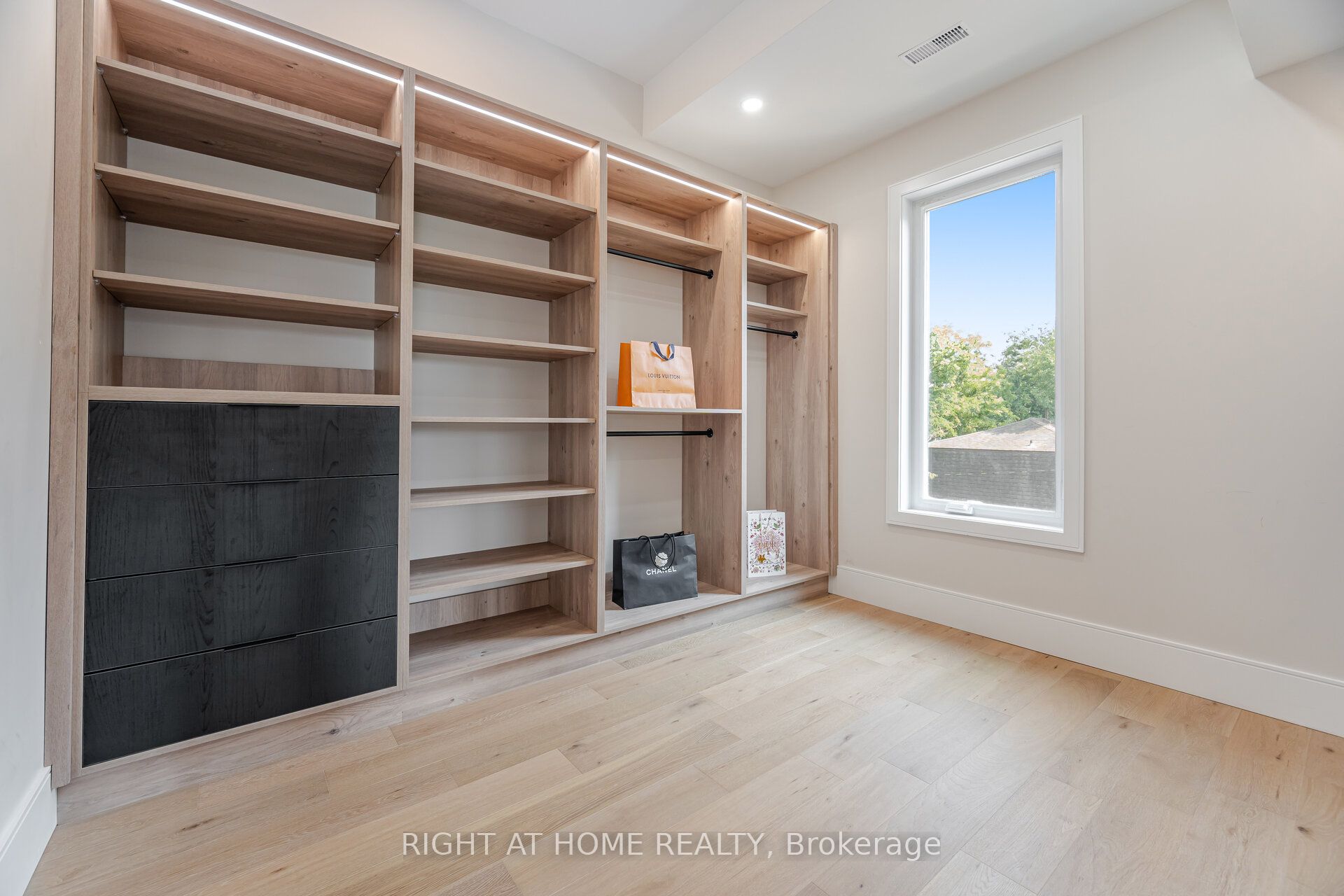 1984 Guild Road Property Photo 27