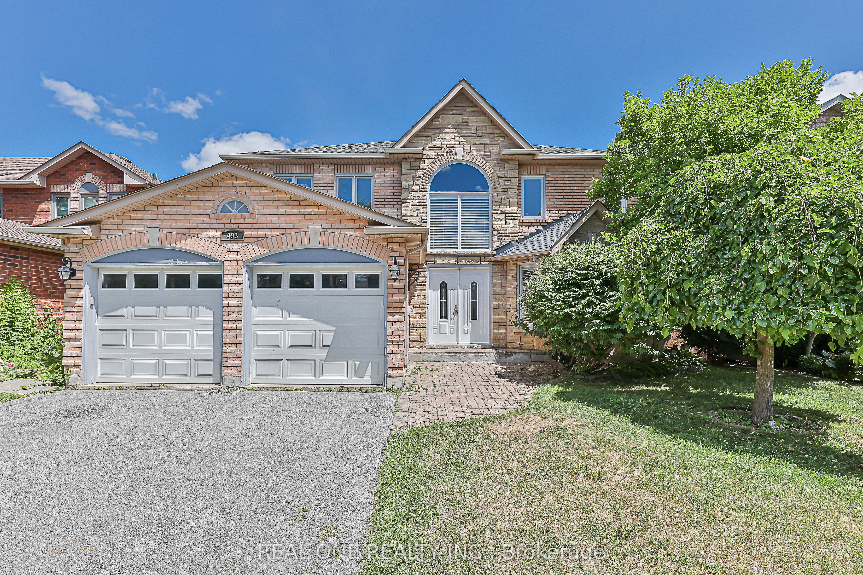 493 Sandalwood Court Property Photo 1
