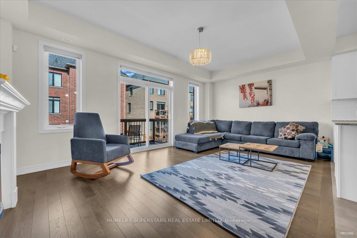 90 Dorian Drive Property Photo 8