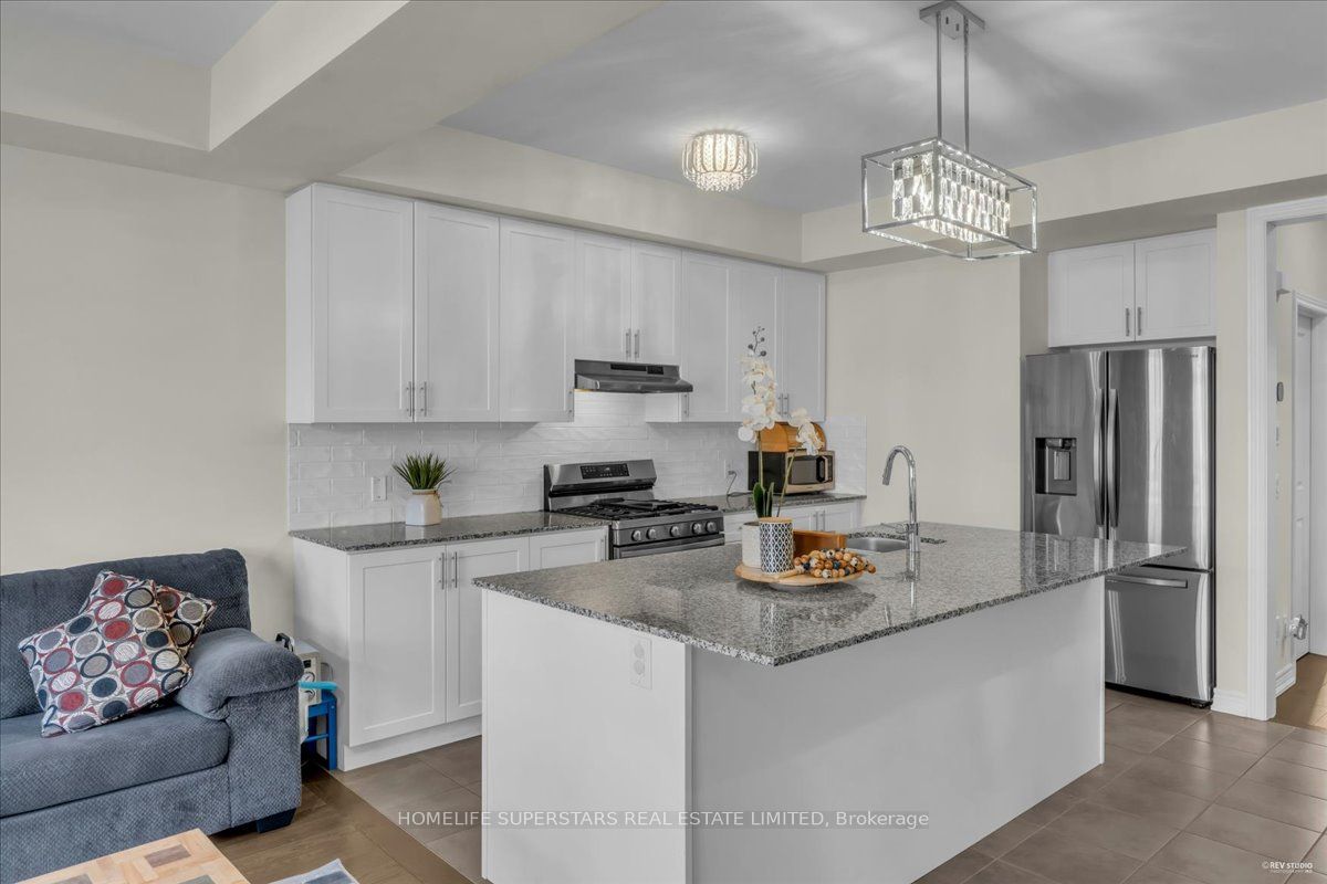 90 Dorian Drive Property Photo 13