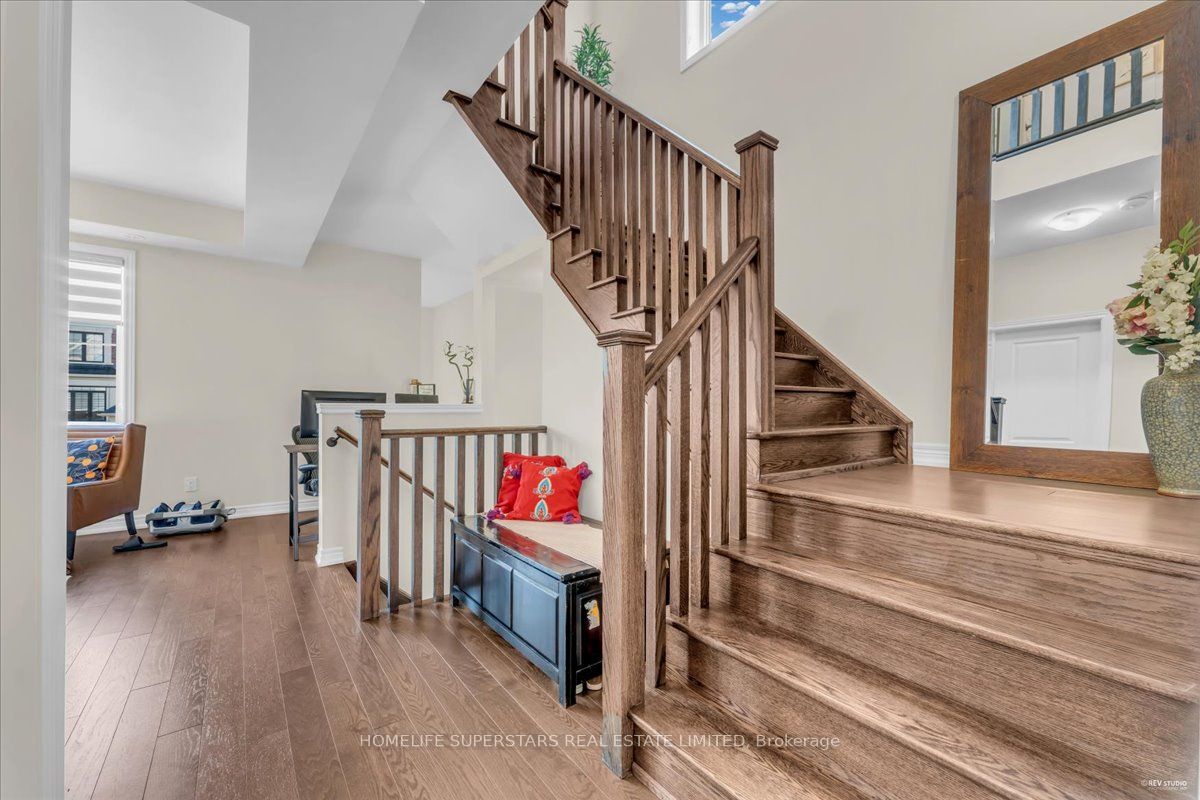 90 Dorian Drive Property Photo 28