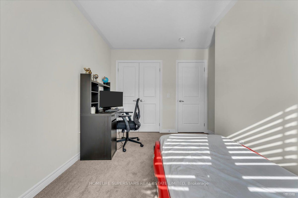 90 Dorian Drive Property Photo 30