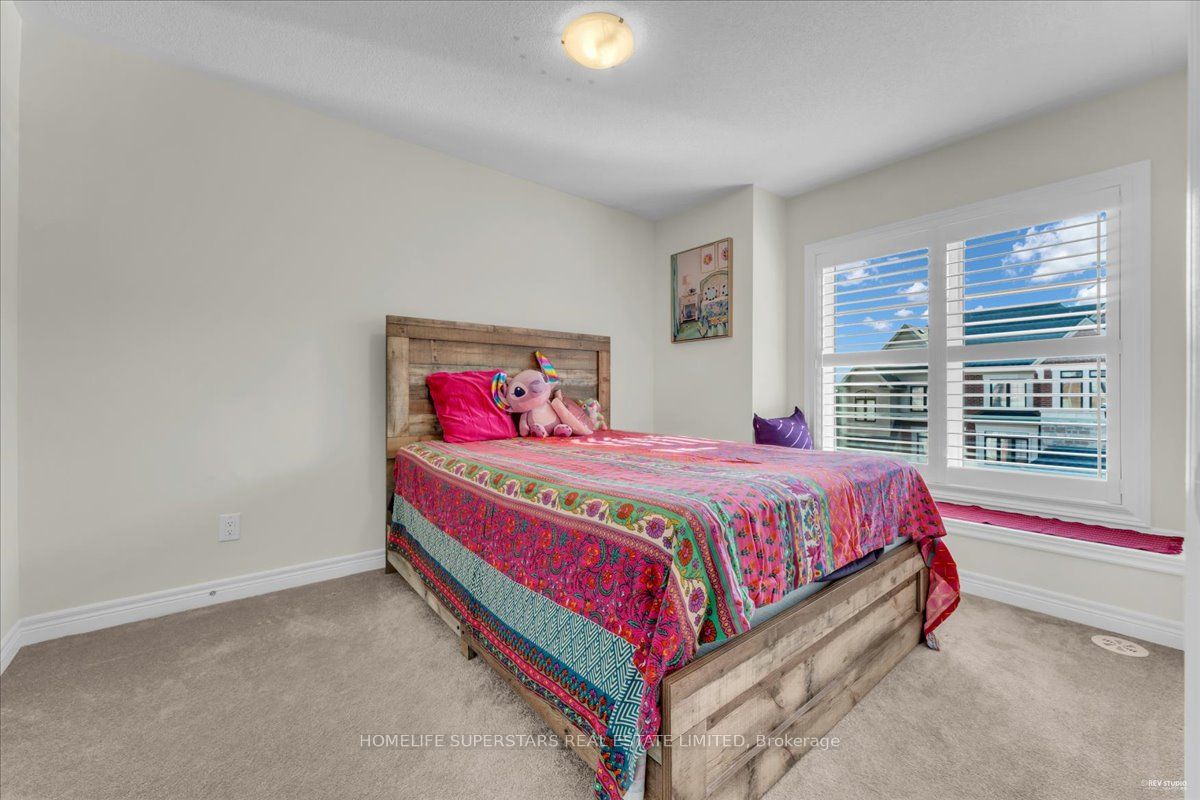 90 Dorian Drive Property Photo 32