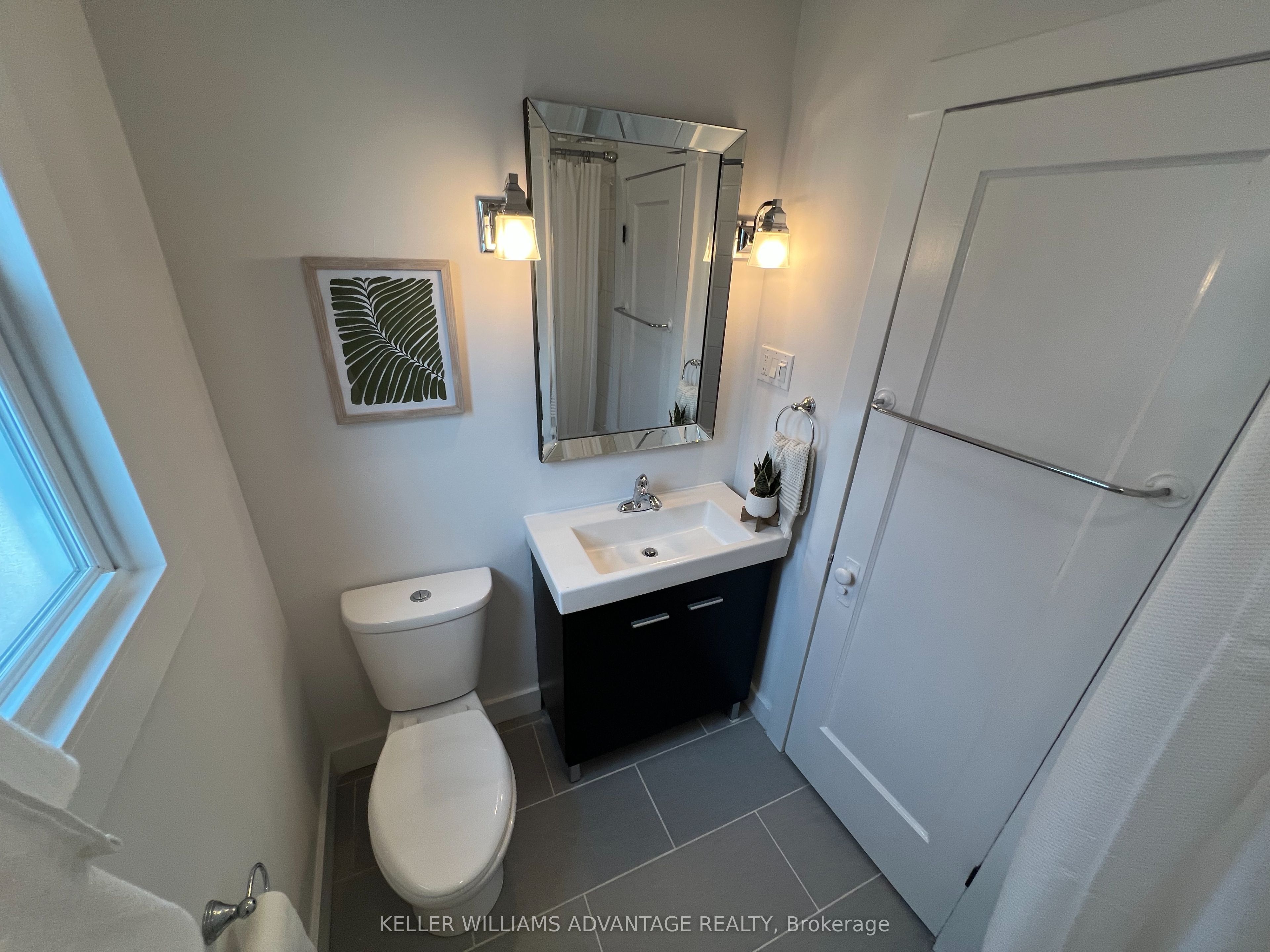 1080 Greenwood Avenue Property Photo 17