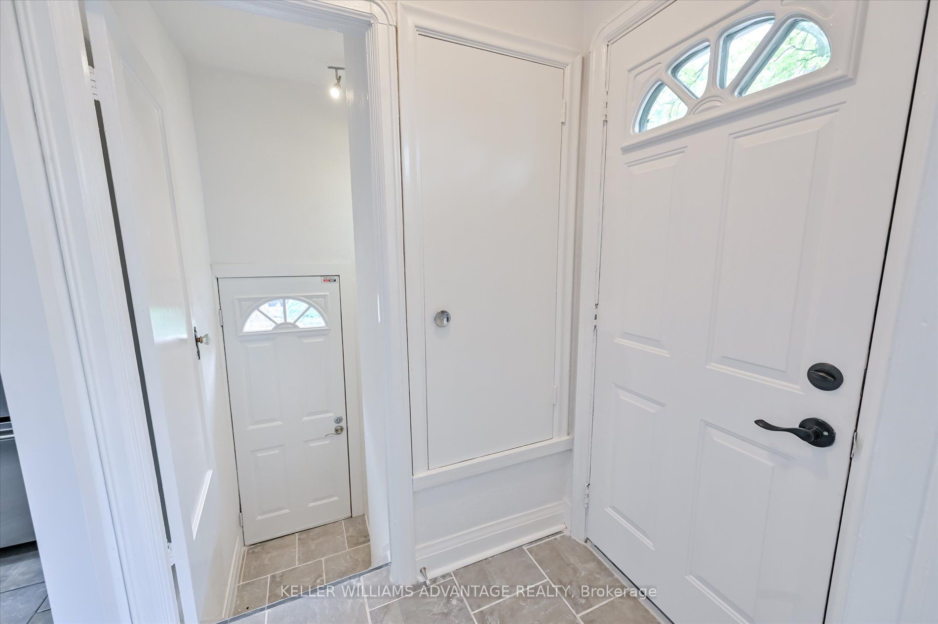 1080 Greenwood Avenue Property Photo 18