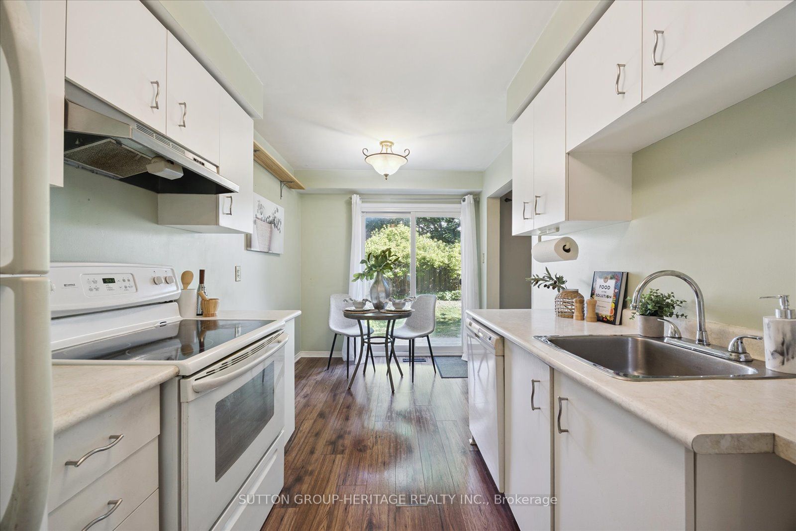 10 Bassett Boulevard 26 Property Photo 11