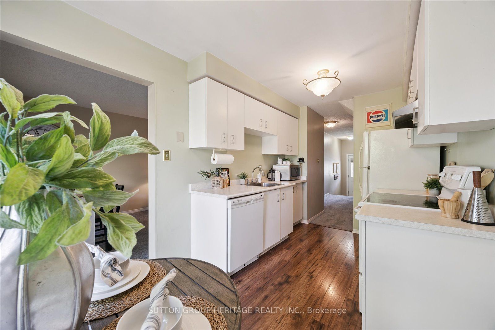 10 Bassett Boulevard 26 Property Photo 12