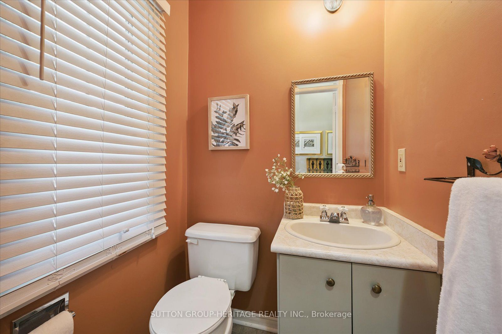 10 Bassett Boulevard 26 Property Photo 14