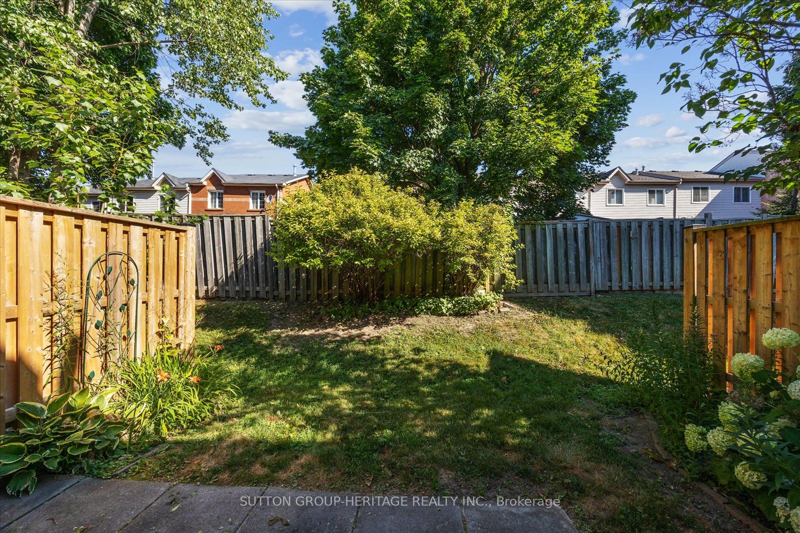 10 Bassett Boulevard 26 Property Photo 22